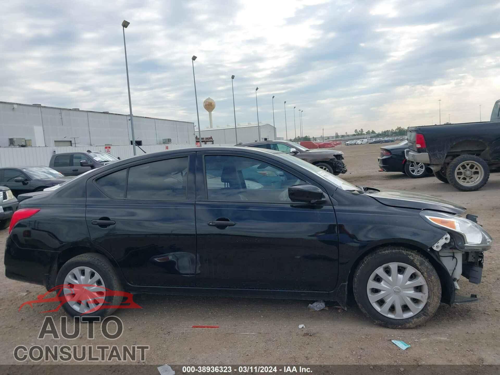 NISSAN VERSA 2019 - 3N1CN7AP3KL812811