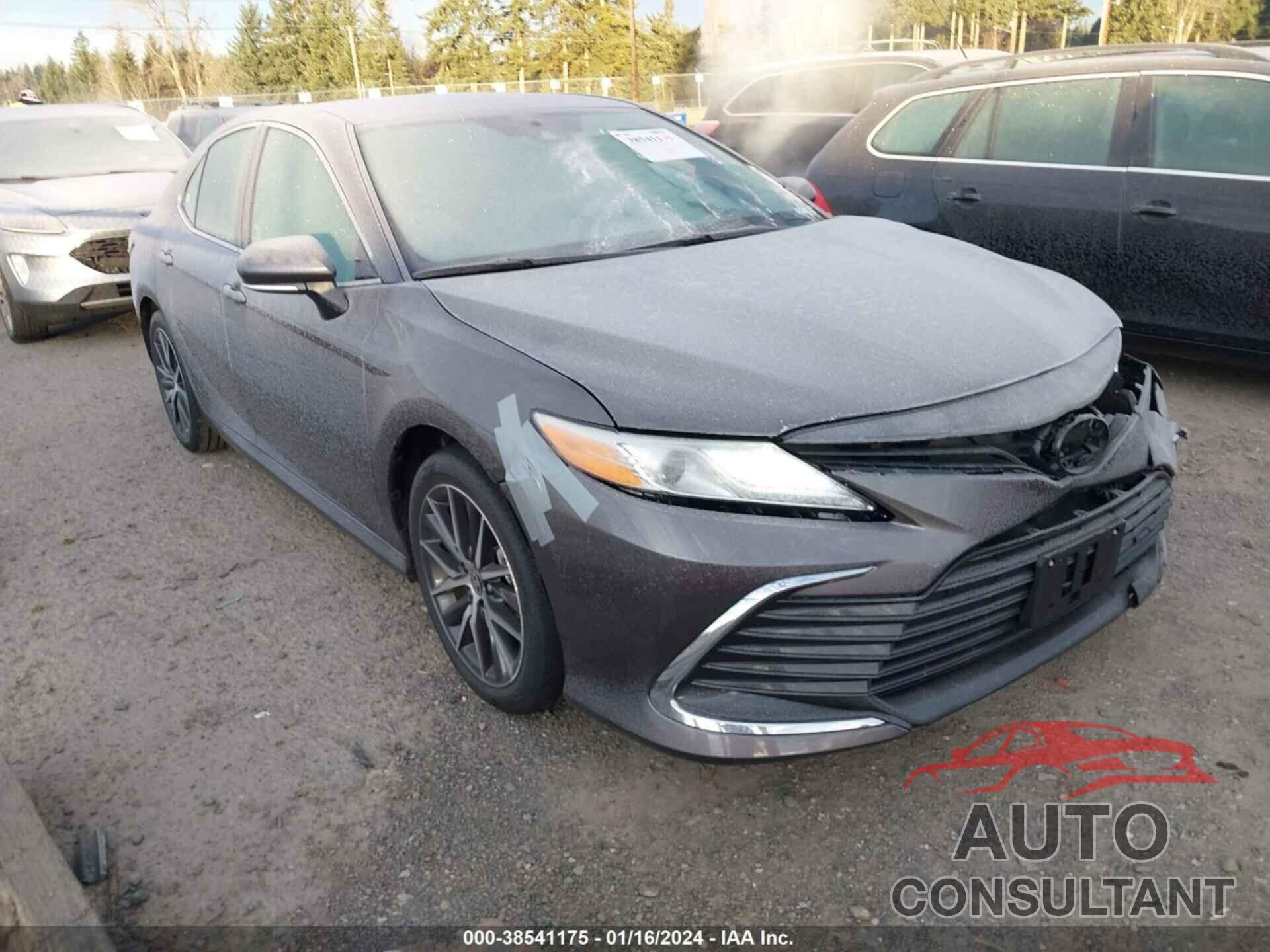 TOYOTA CAMRY 2024 - 4T1F11AKXRU855626