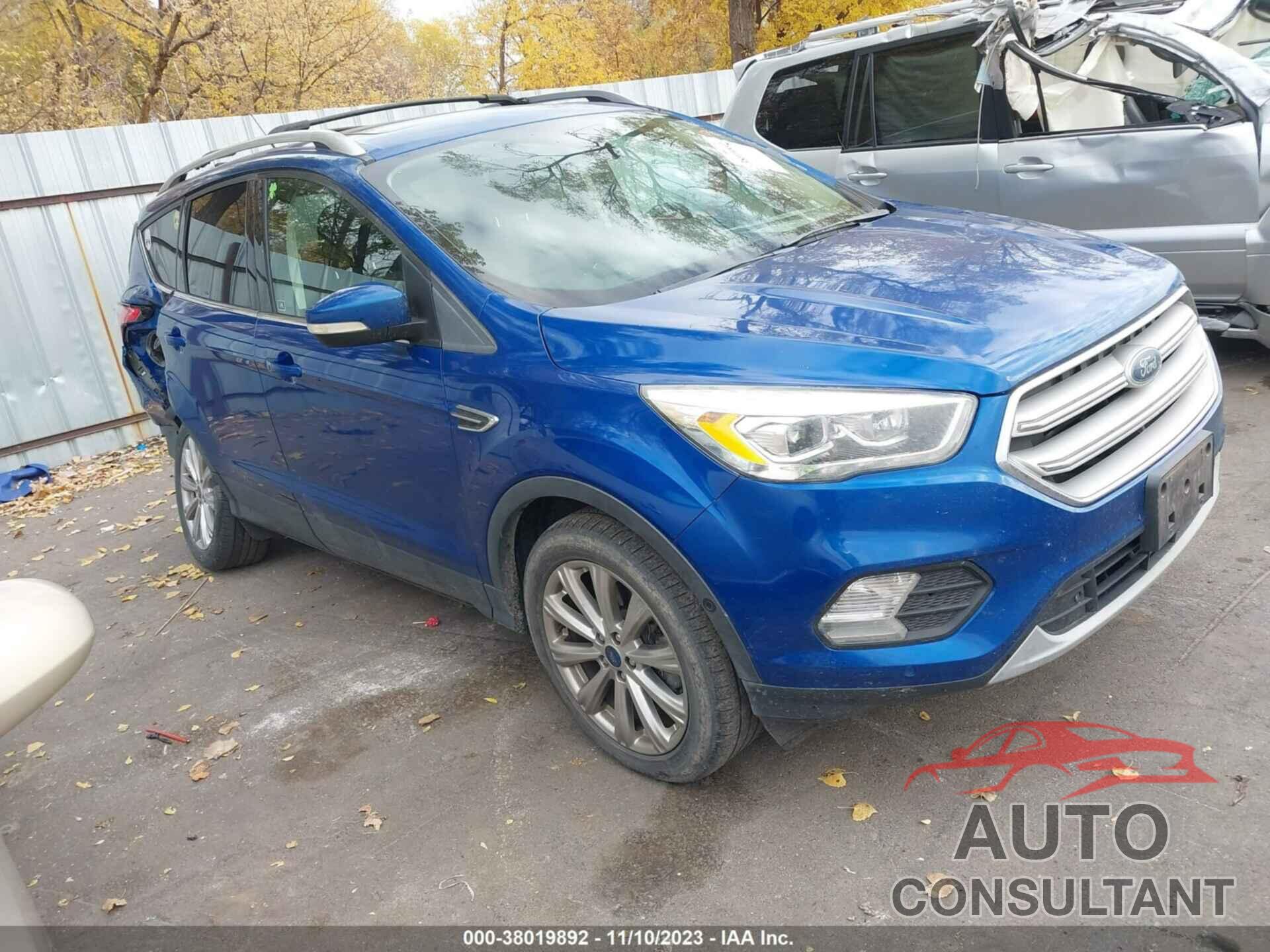 FORD ESCAPE 2018 - 1FMCU9J97JUC09129