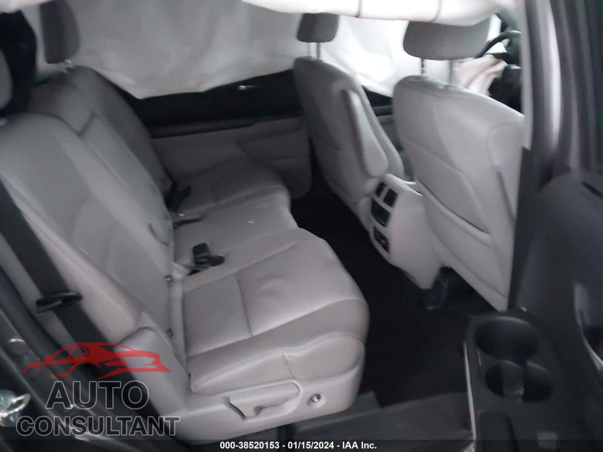 HONDA PILOT 2017 - 5FNYF6H88HB028558