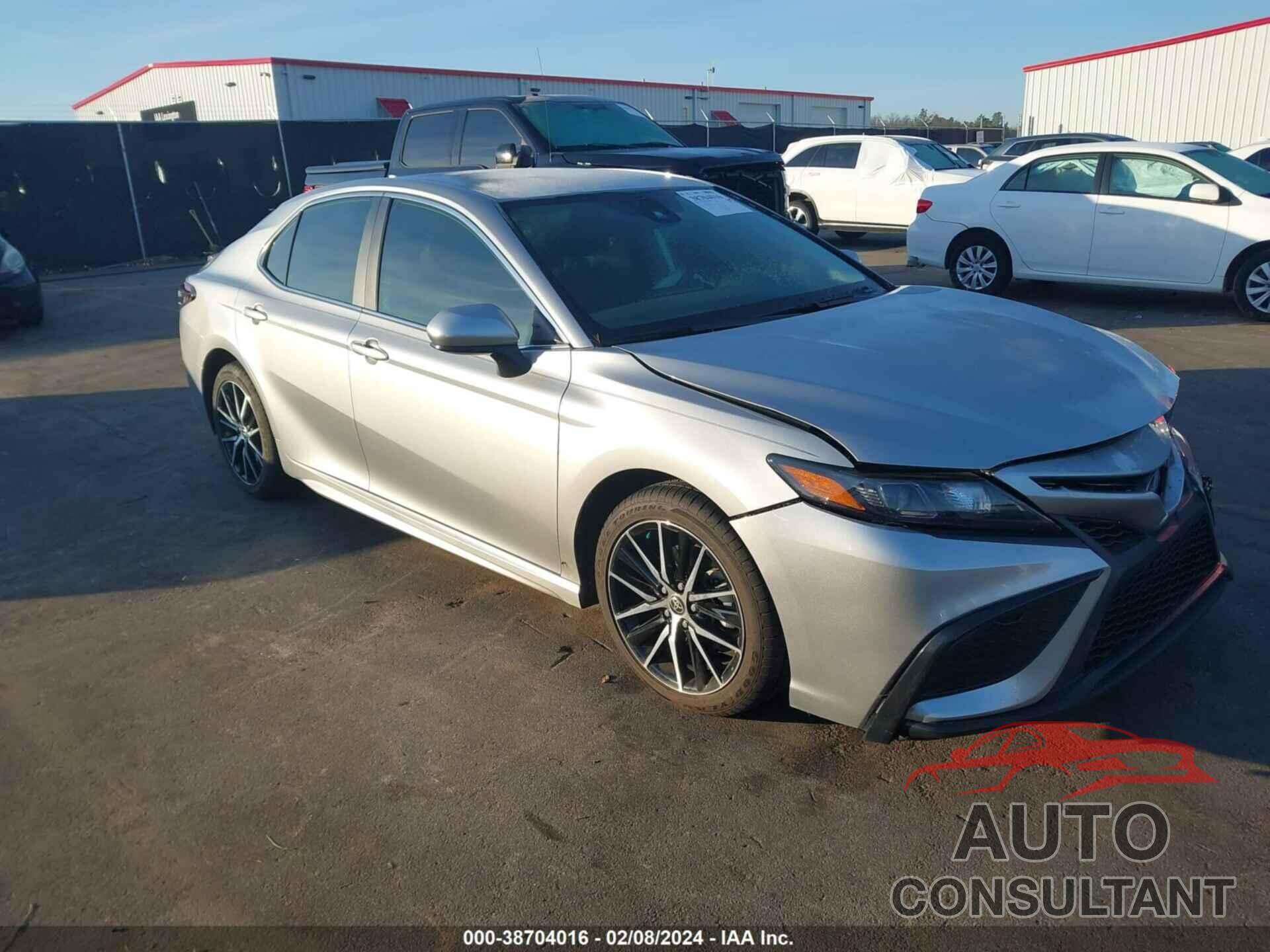 TOYOTA CAMRY 2021 - 4T1G11AK4MU536638