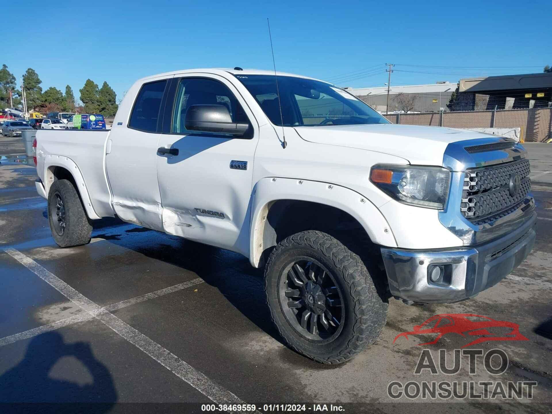 TOYOTA TUNDRA 2018 - 5TFUY5F18JX690712