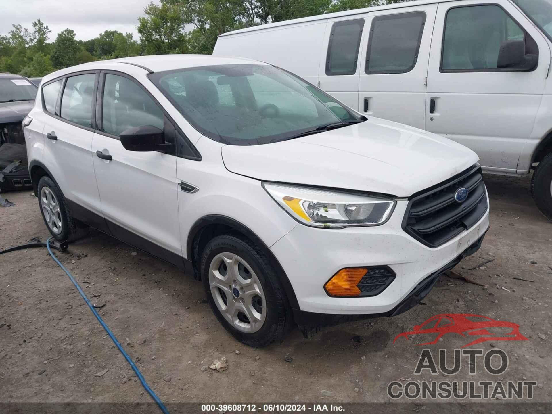 FORD ESCAPE 2017 - 1FMCU0F74HUA27546