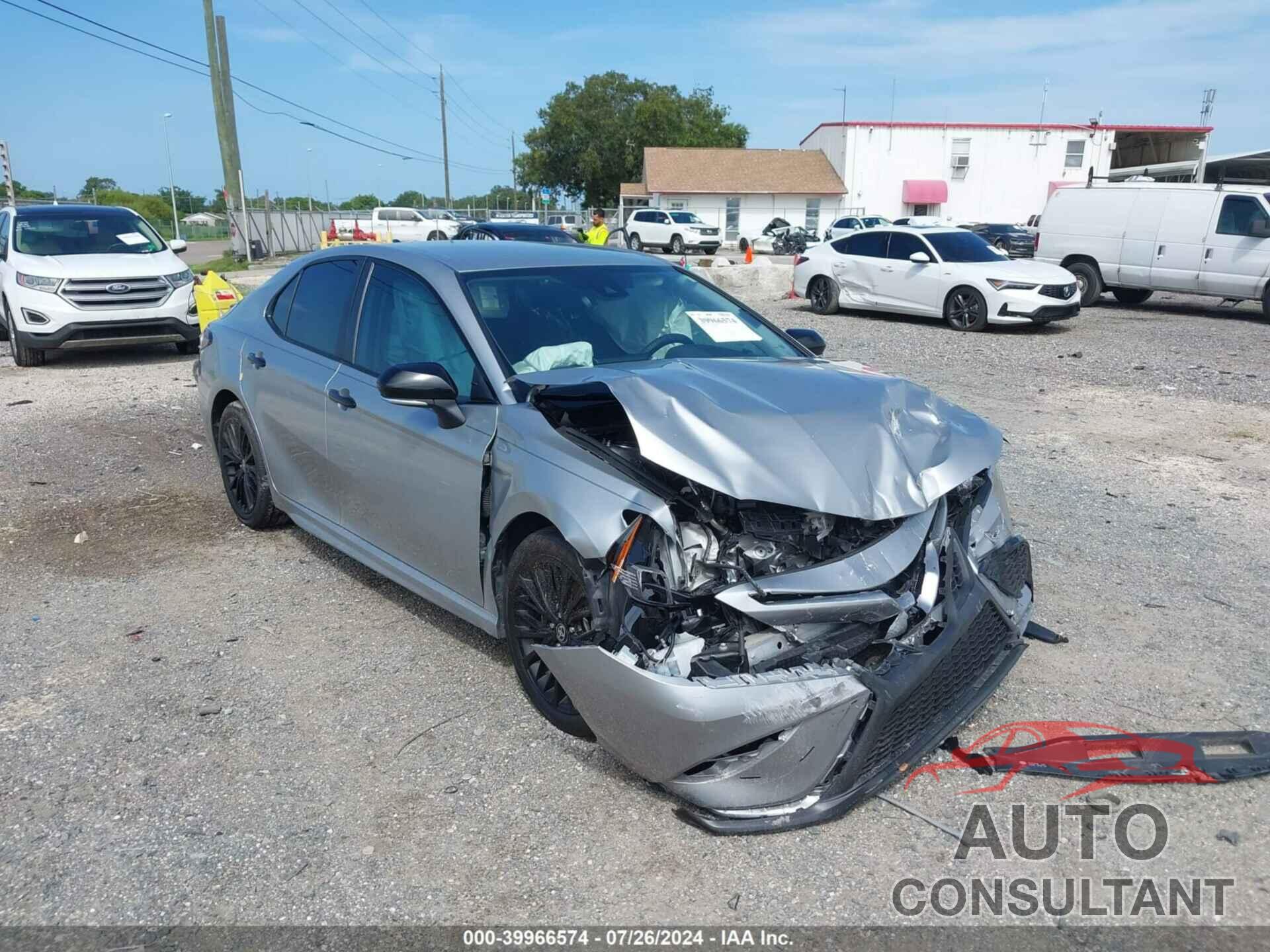 TOYOTA CAMRY 2022 - 4T1T11AK5NU054034