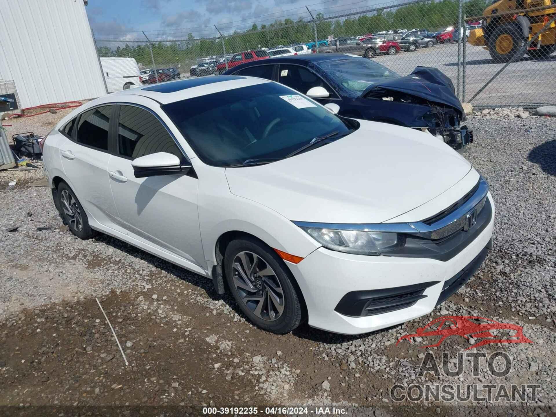 HONDA CIVIC 2018 - 19XFC2F77JE005853