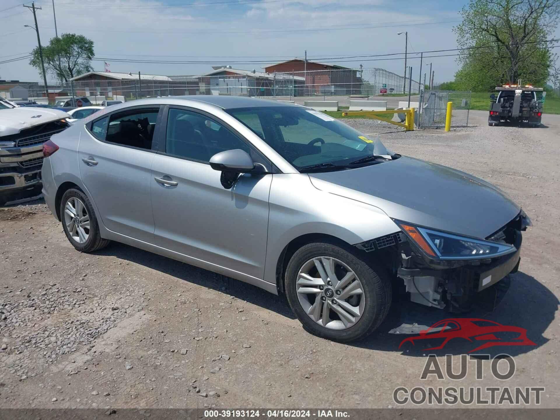 HYUNDAI ELANTRA 2020 - 5NPD84LFXLH583041