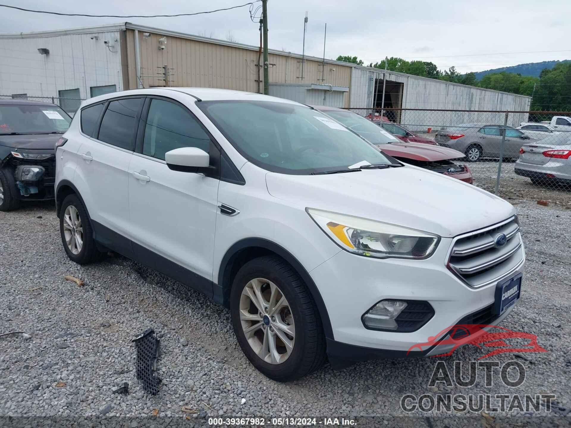 FORD ESCAPE 2017 - 1FMCU9GD3HUE66830