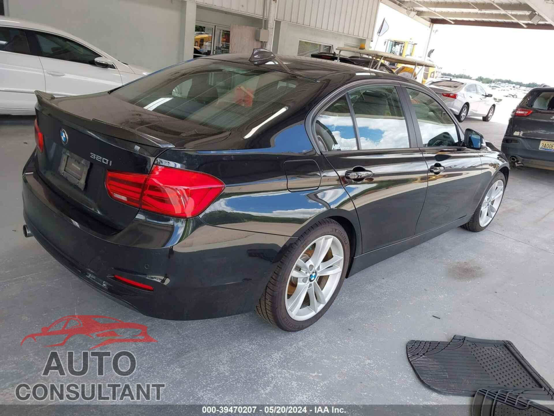 BMW 320I 2016 - WBA8E1G53GNT72468