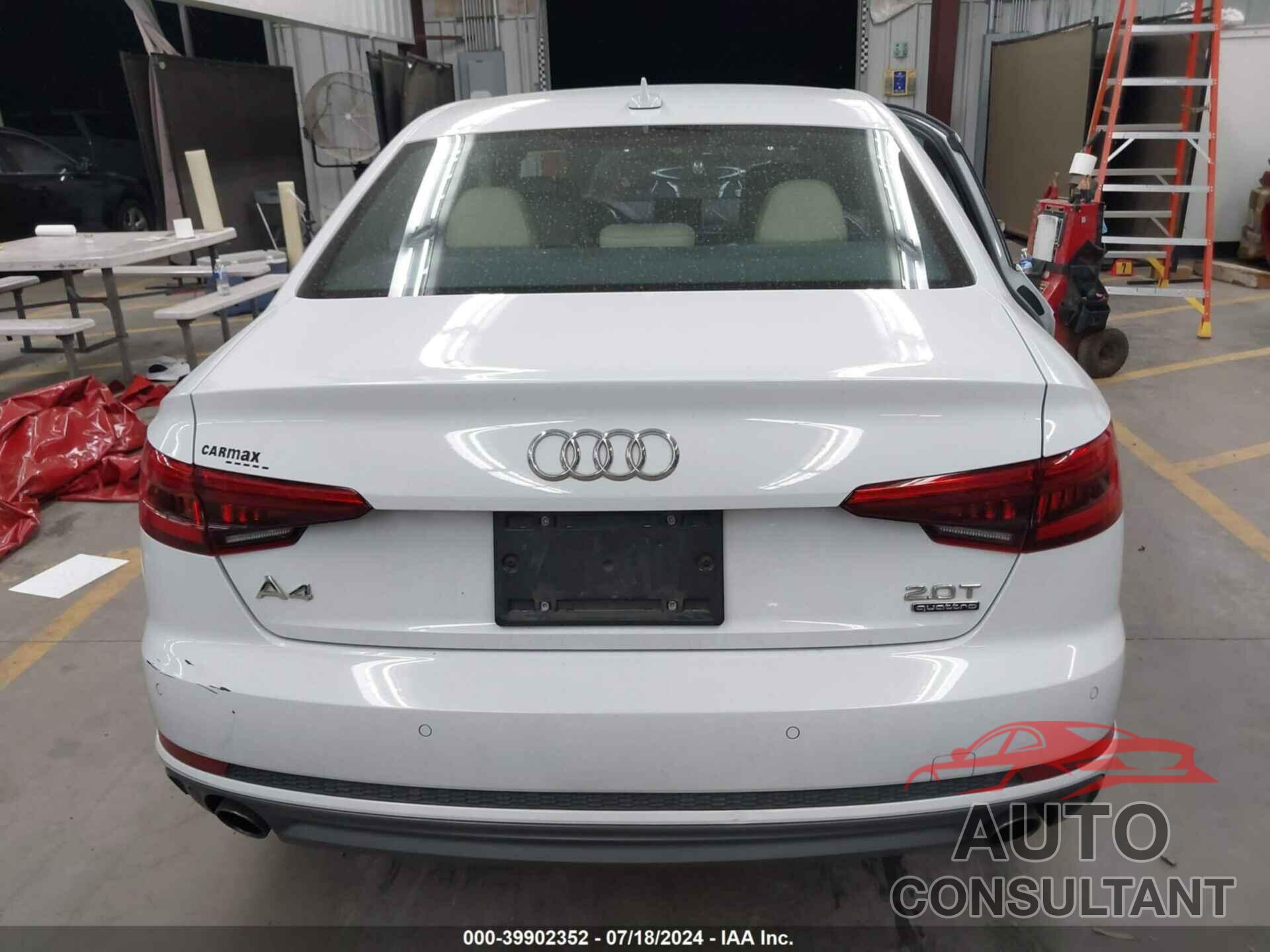 AUDI A4 2017 - WAUENAF48HN035551