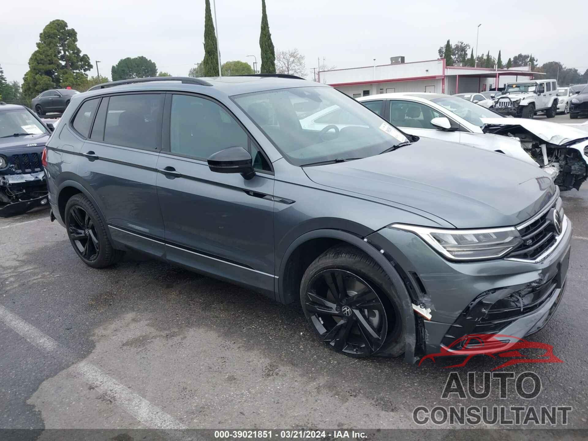 VOLKSWAGEN TIGUAN 2023 - 3VVCB7AX1PM072135