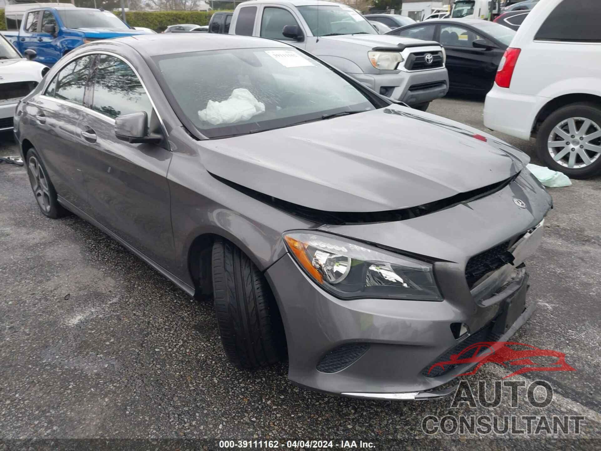 MERCEDES-BENZ CLA 250 2019 - WDDSJ4EB3KN774083