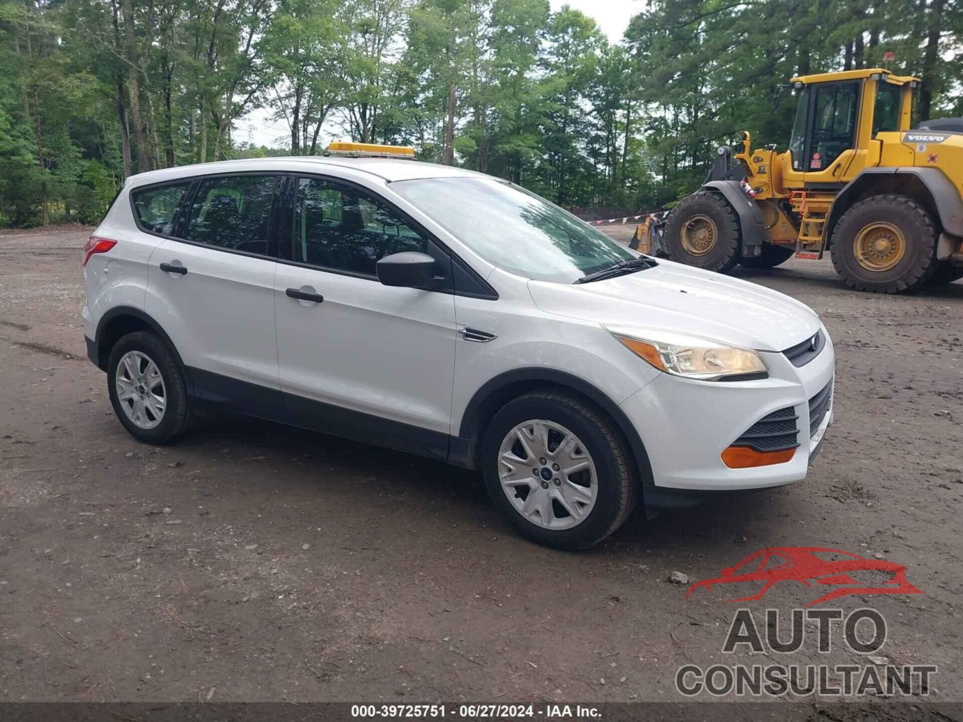 FORD ESCAPE 2016 - 1FMCU0F71GUC82041