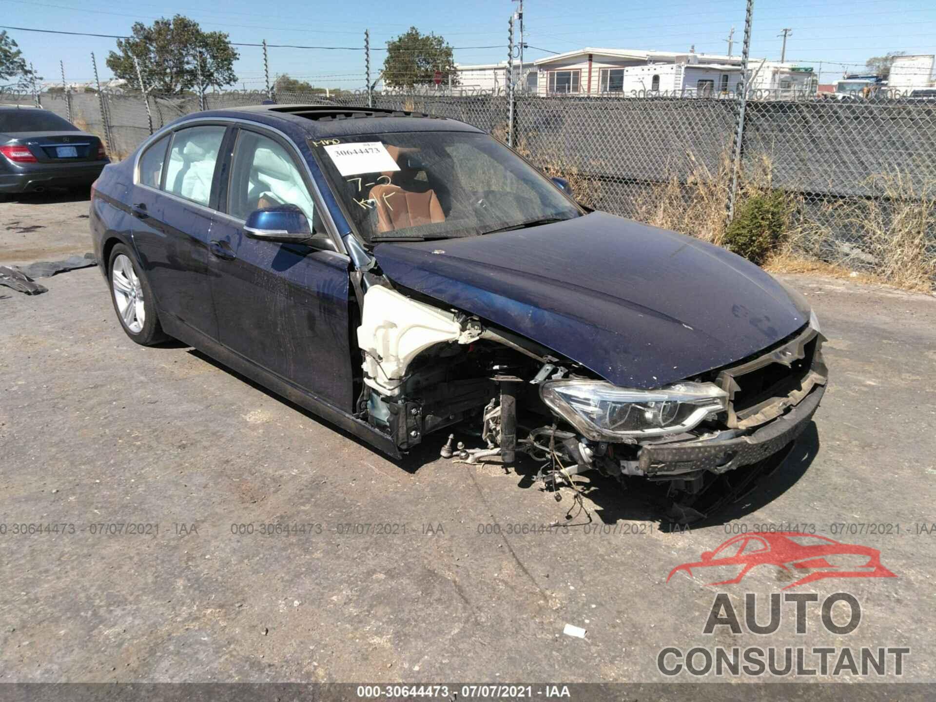 BMW 3 SERIES 2018 - WBA8B9C55JEE82199
