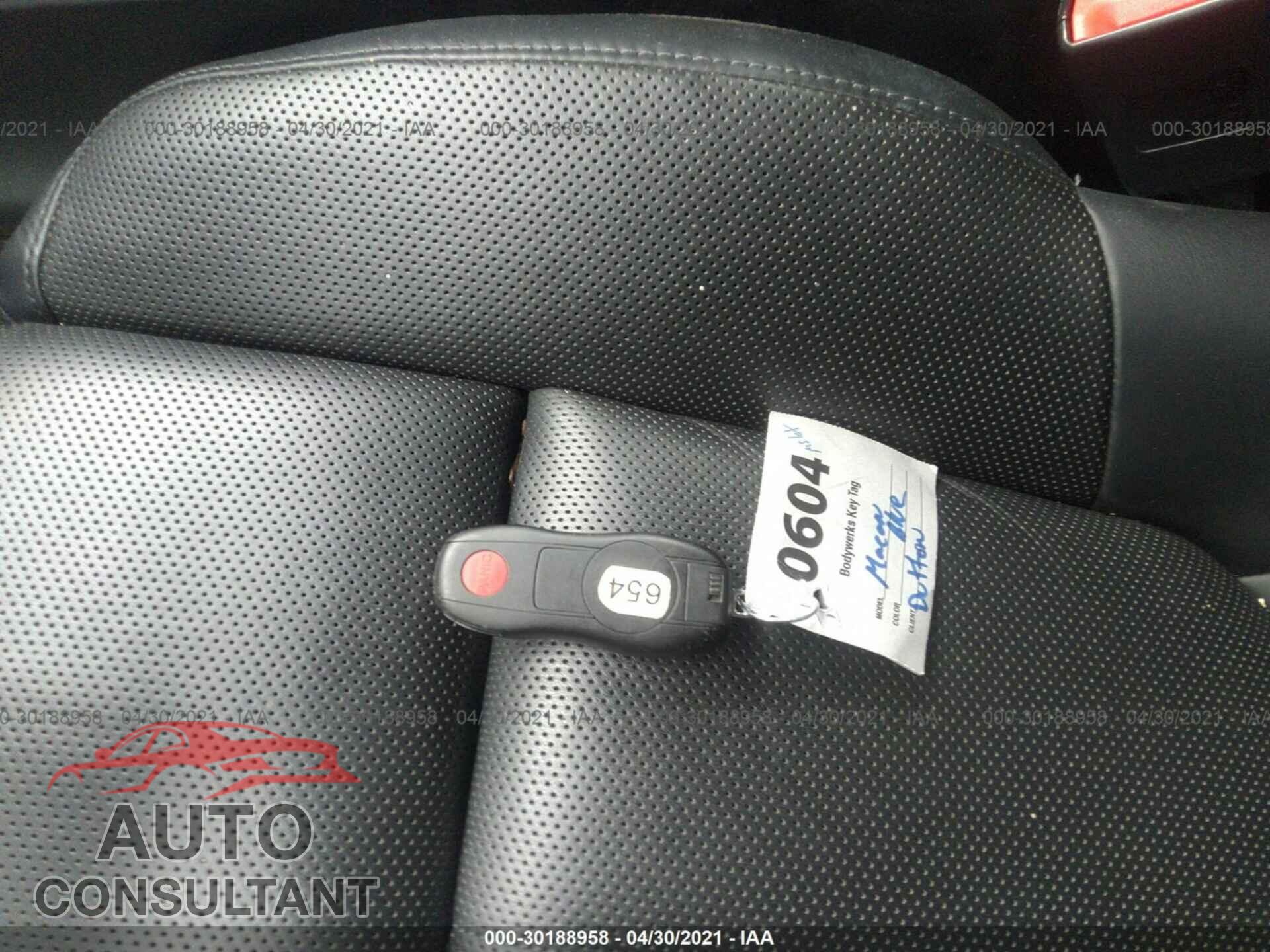 PORSCHE MACAN 2018 - WP1AA2A51JLB01084