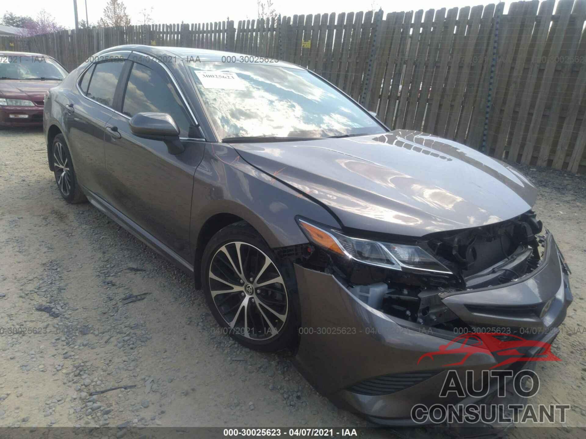 TOYOTA CAMRY 2020 - 4T1G11AK0LU965791
