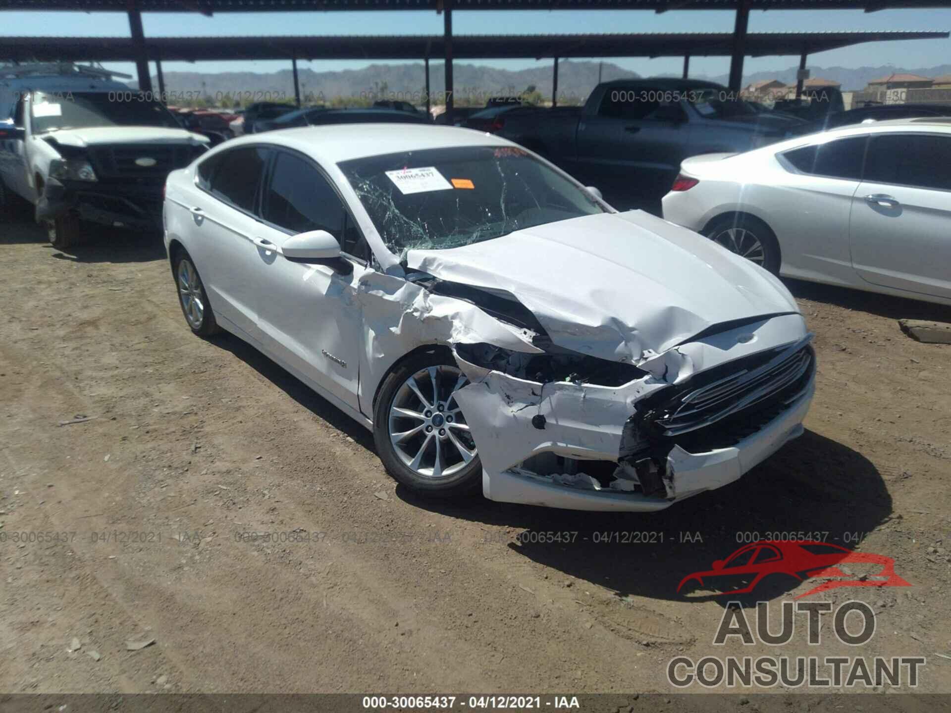 FORD FUSION 2017 - 3FA6P0LU8HR336565