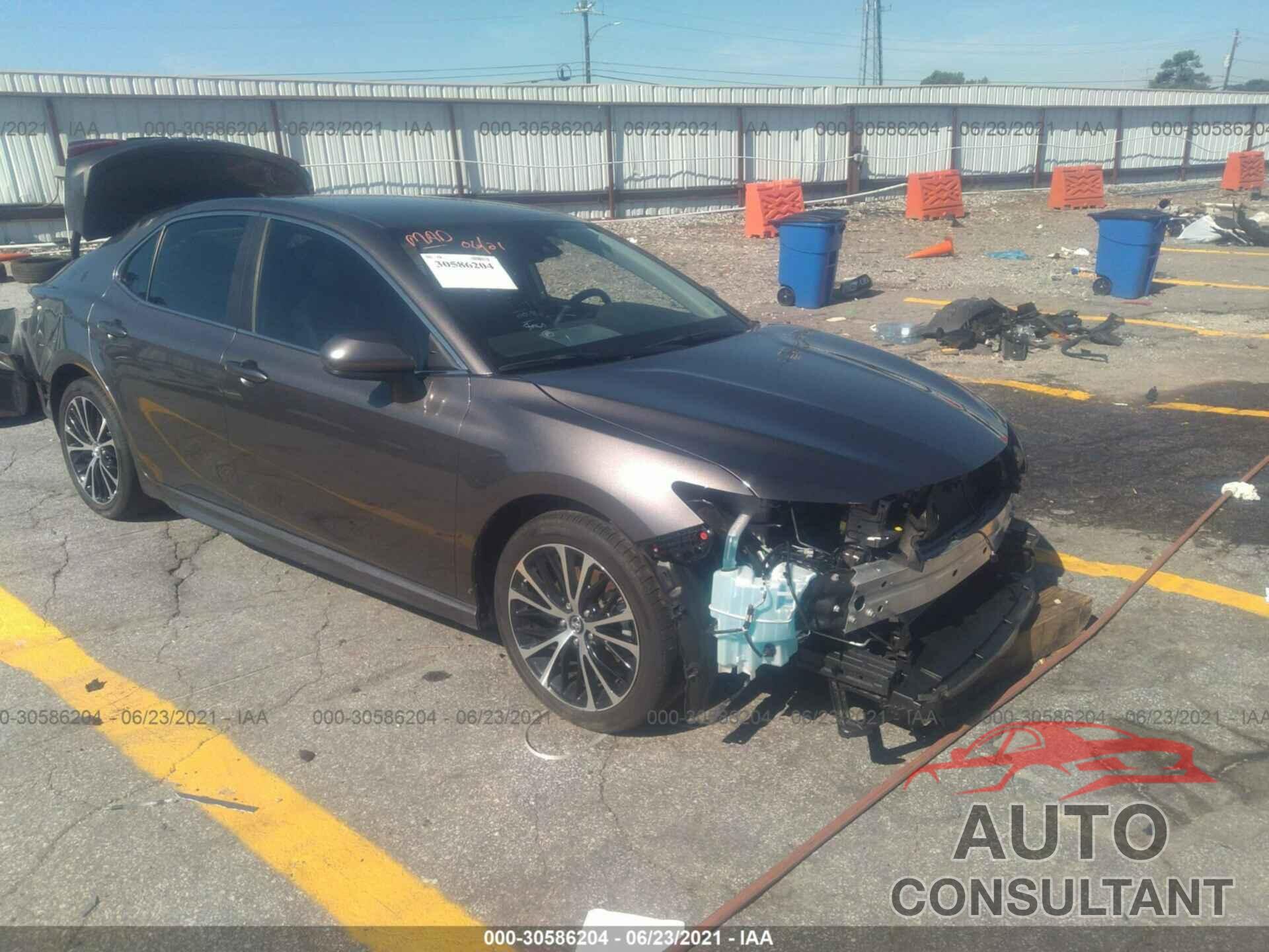 TOYOTA CAMRY 2019 - 4T1B11HK9KU817220
