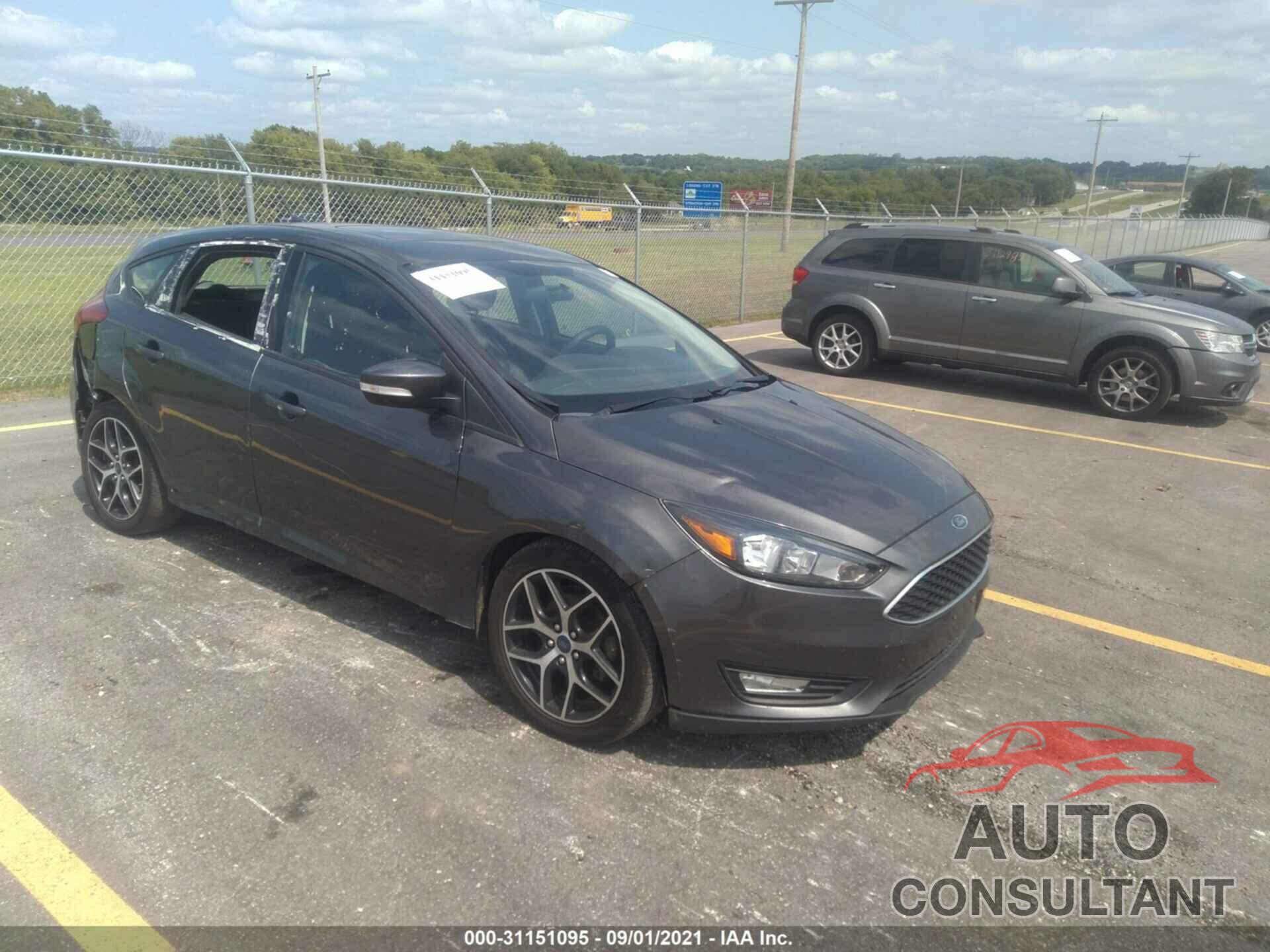 FORD FOCUS 2017 - 1FADP3M29HL245115