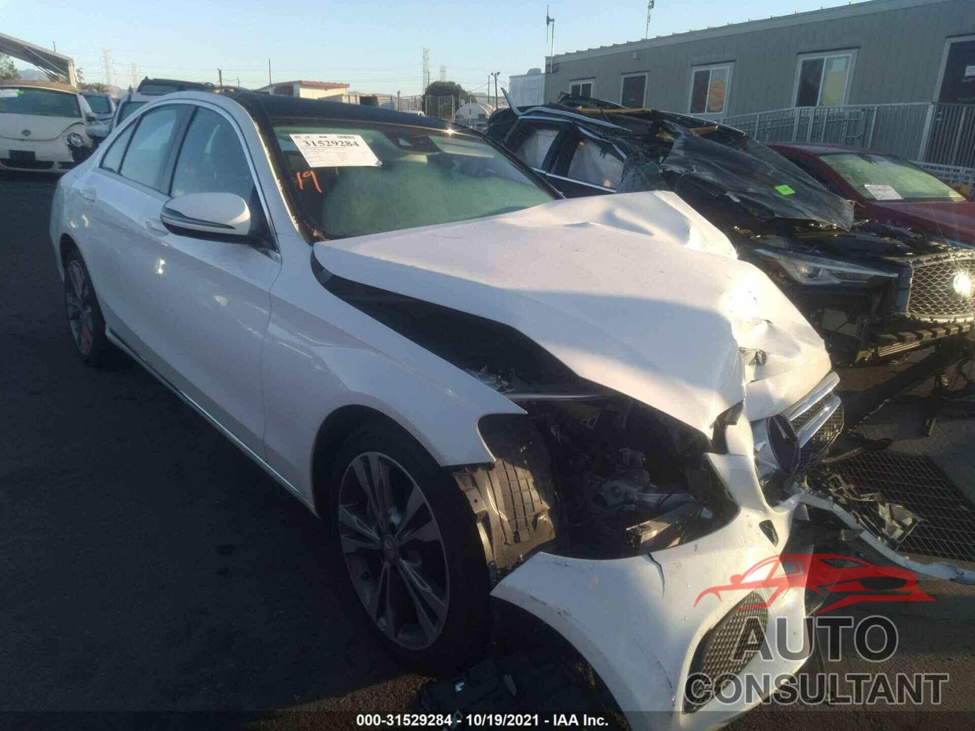 MERCEDES-BENZ C-CLASS 2017 - 55SWF4JB0HU208004