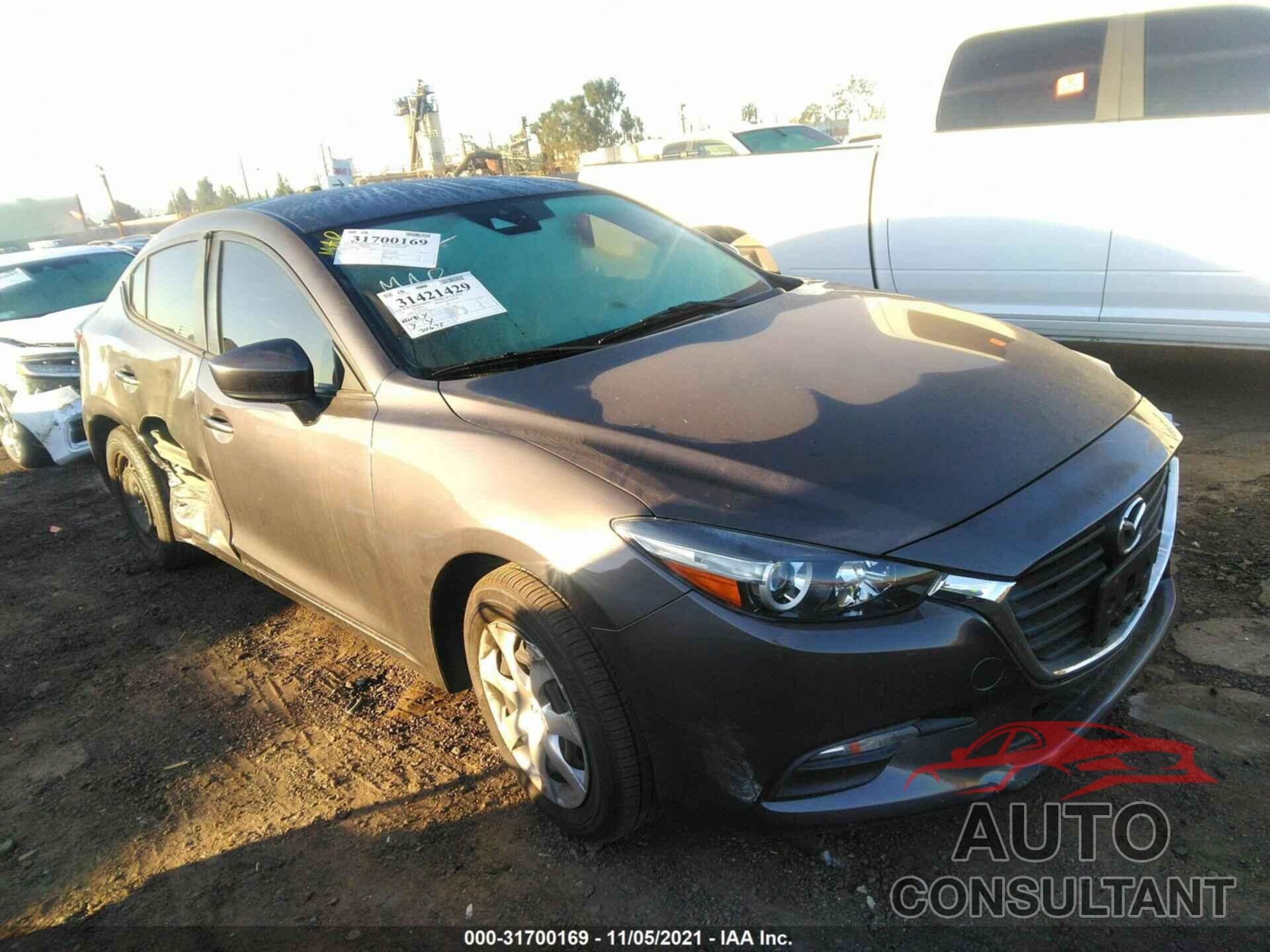 MAZDA MAZDA3 4-DOOR 2018 - 3MZBN1U77JM244294