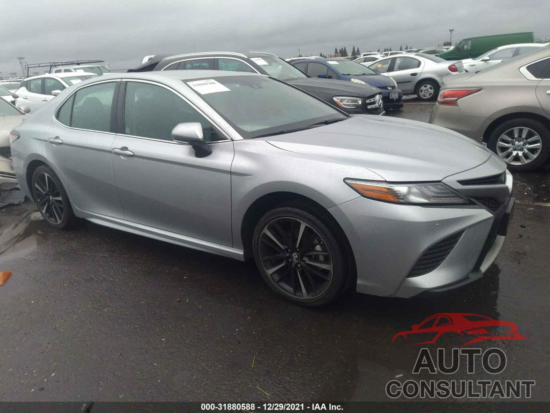 TOYOTA CAMRY 2018 - 4T1B61HK8JU127796