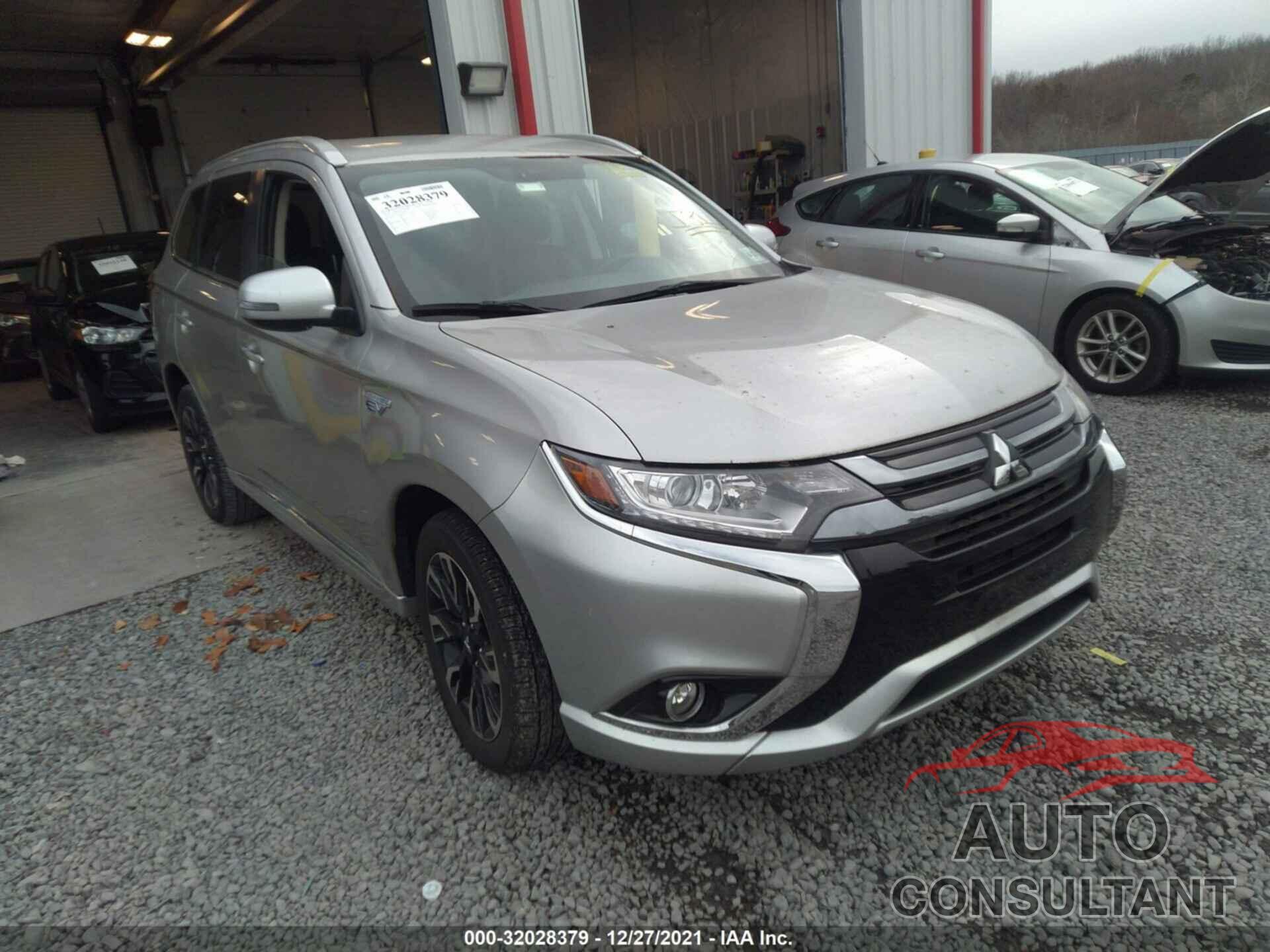 MITSUBISHI OUTLANDER PHEV 2018 - JA4J24A51JZ058223
