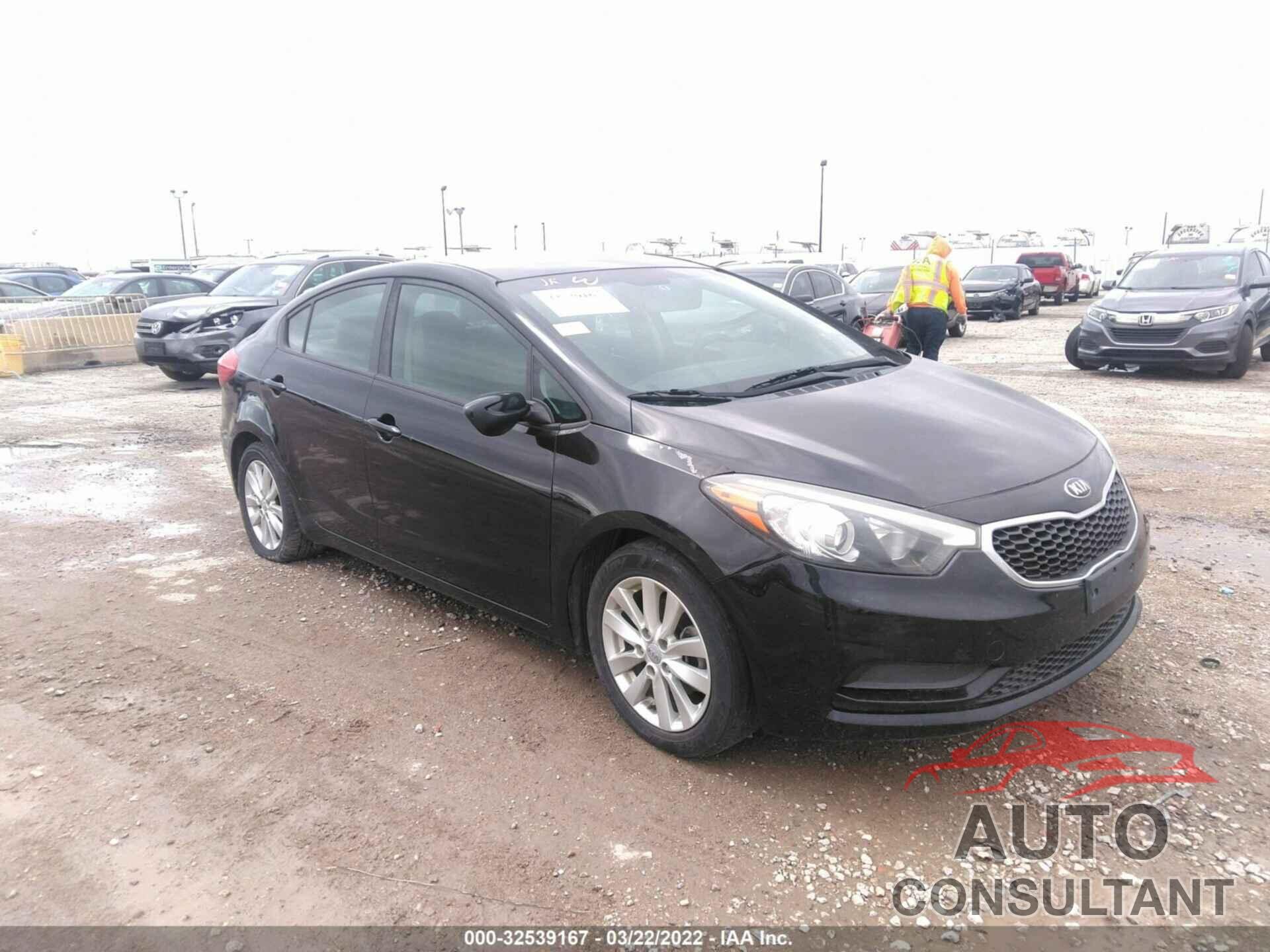 KIA FORTE 2016 - KNAFK4A63G5549295