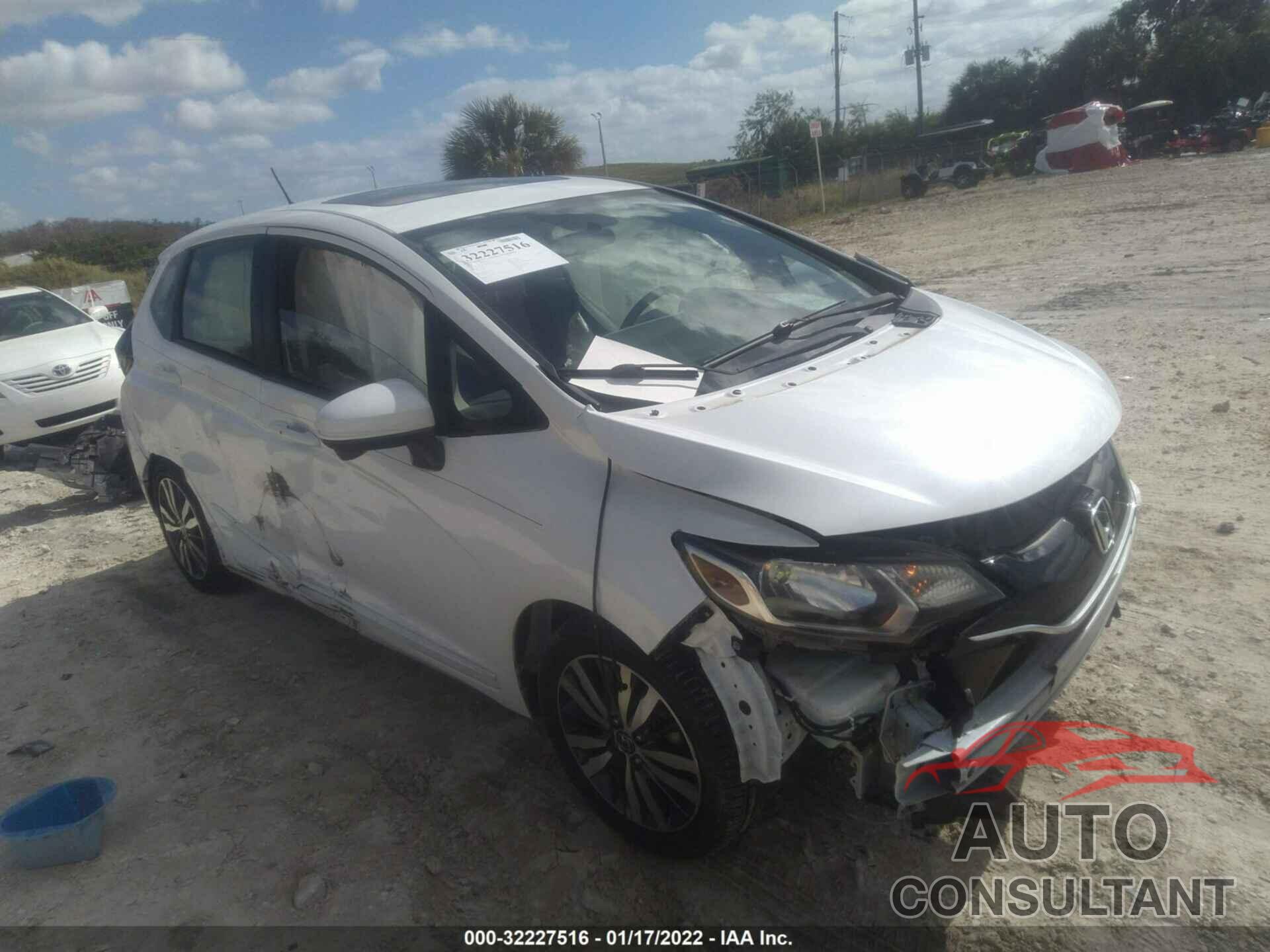 HONDA FIT 2016 - JHMGK5H72GX013677