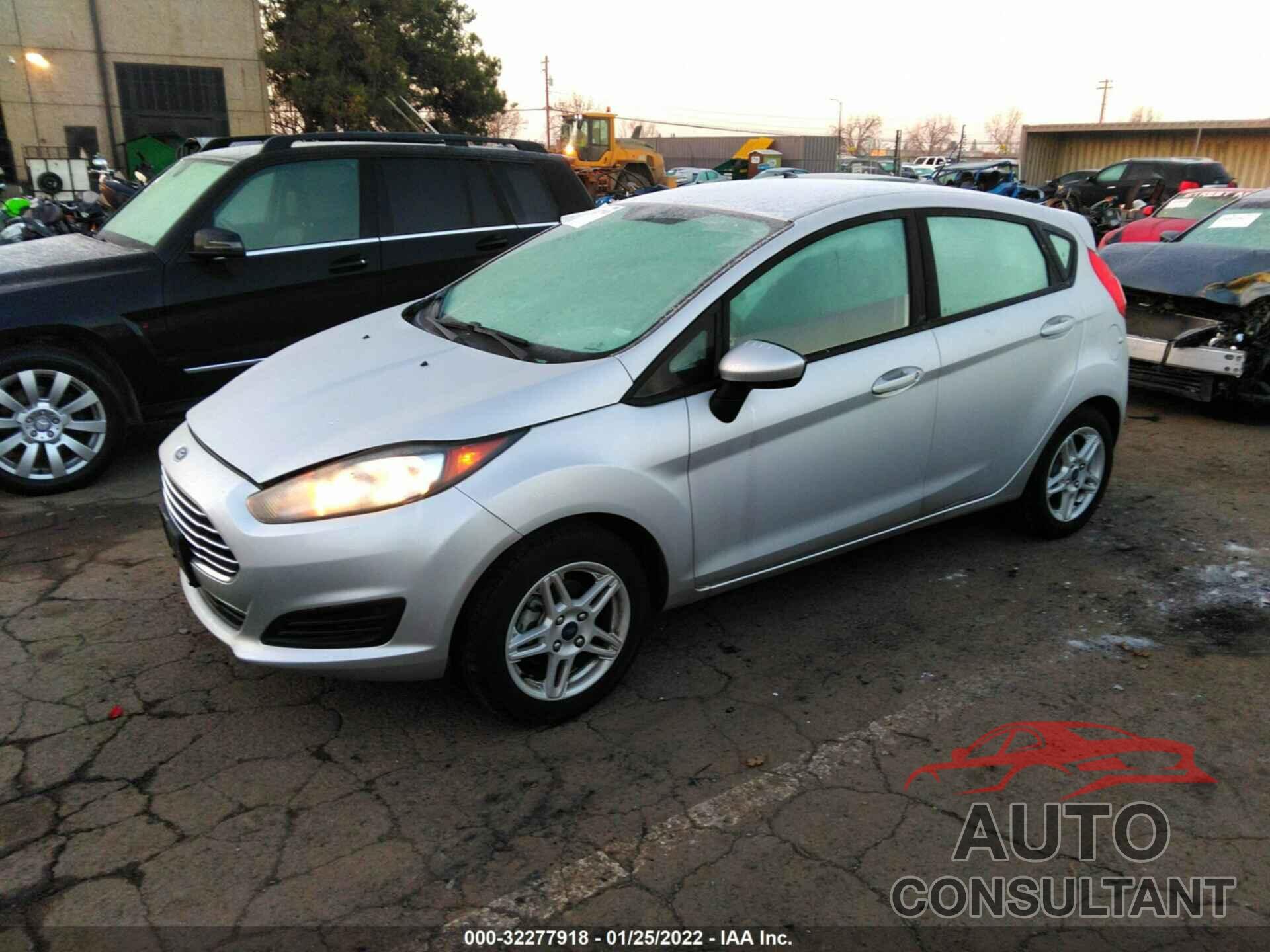 FORD FIESTA 2018 - 3FADP4EJ3JM112463