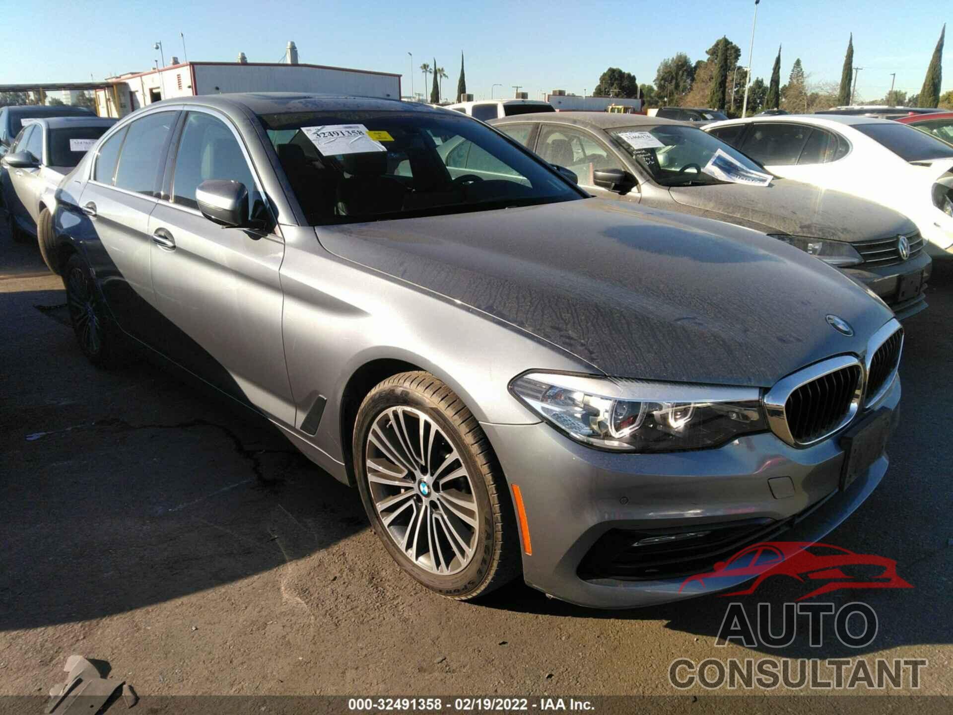 BMW 5 SERIES 2018 - WBAJA5C55JWA36741