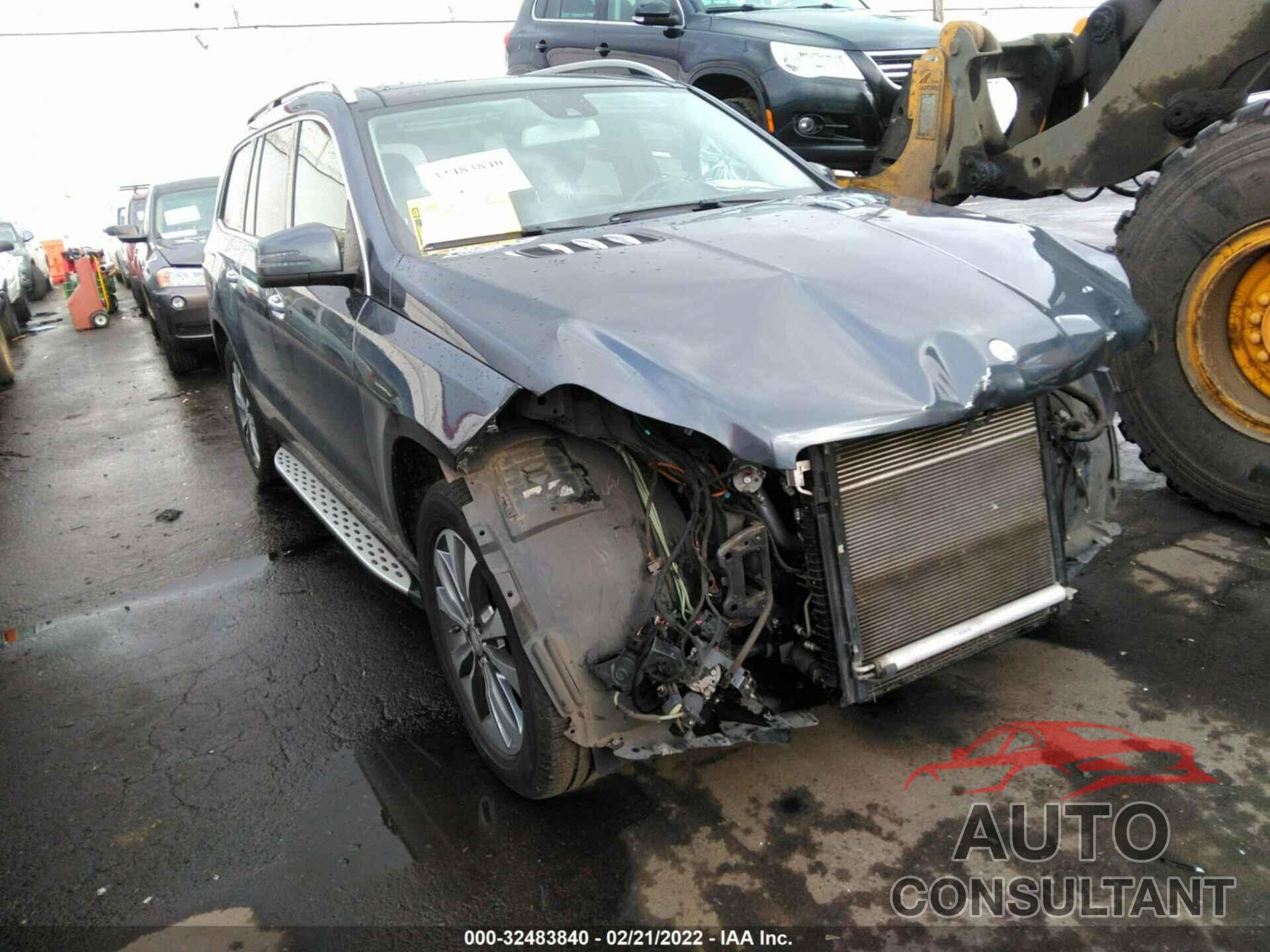 MERCEDES-BENZ GL 2016 - 4JGDF6EE8GA702056