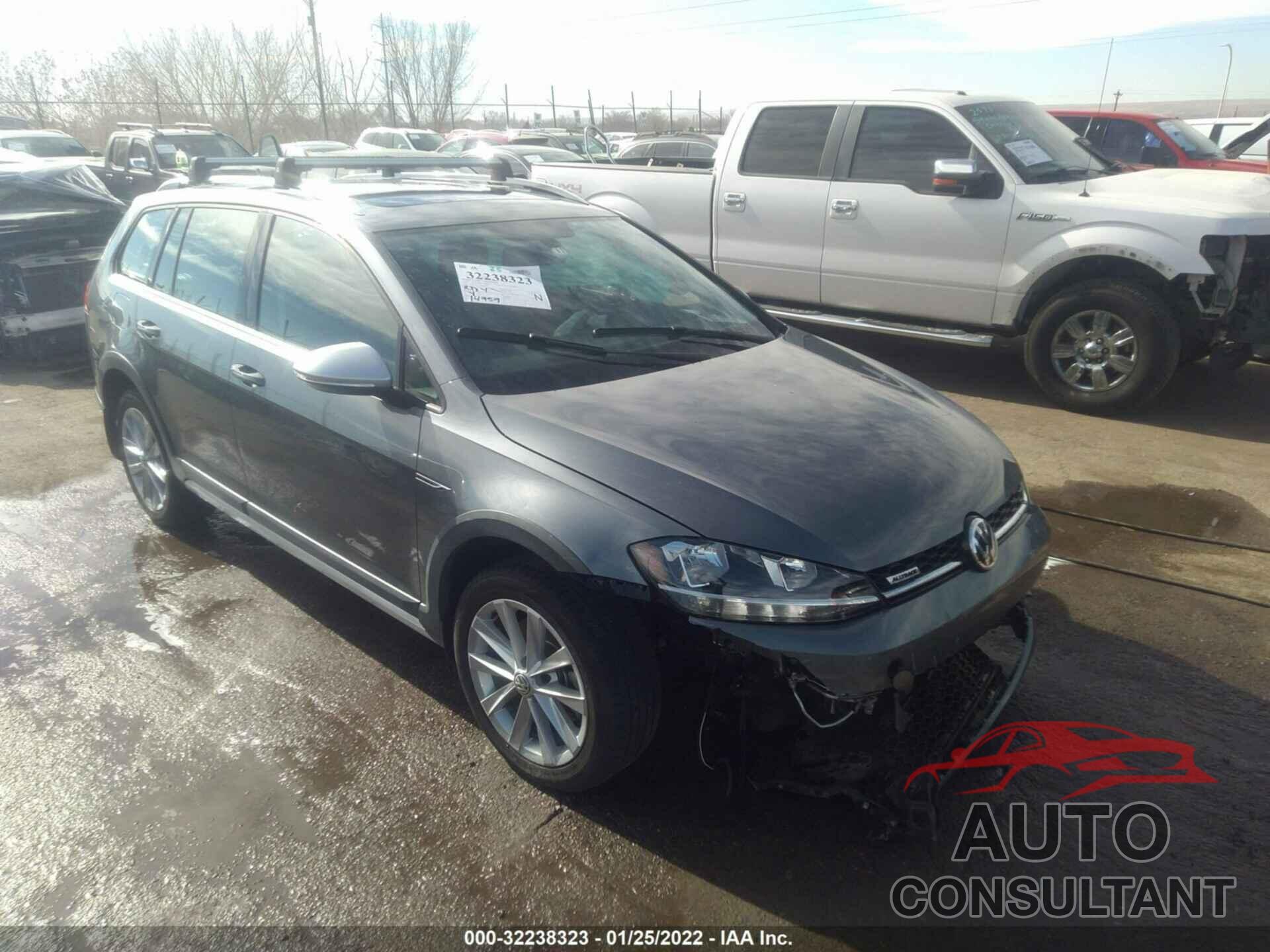 VOLKSWAGEN GOLF ALLTRACK 2018 - 3VWH17AU4JM758137