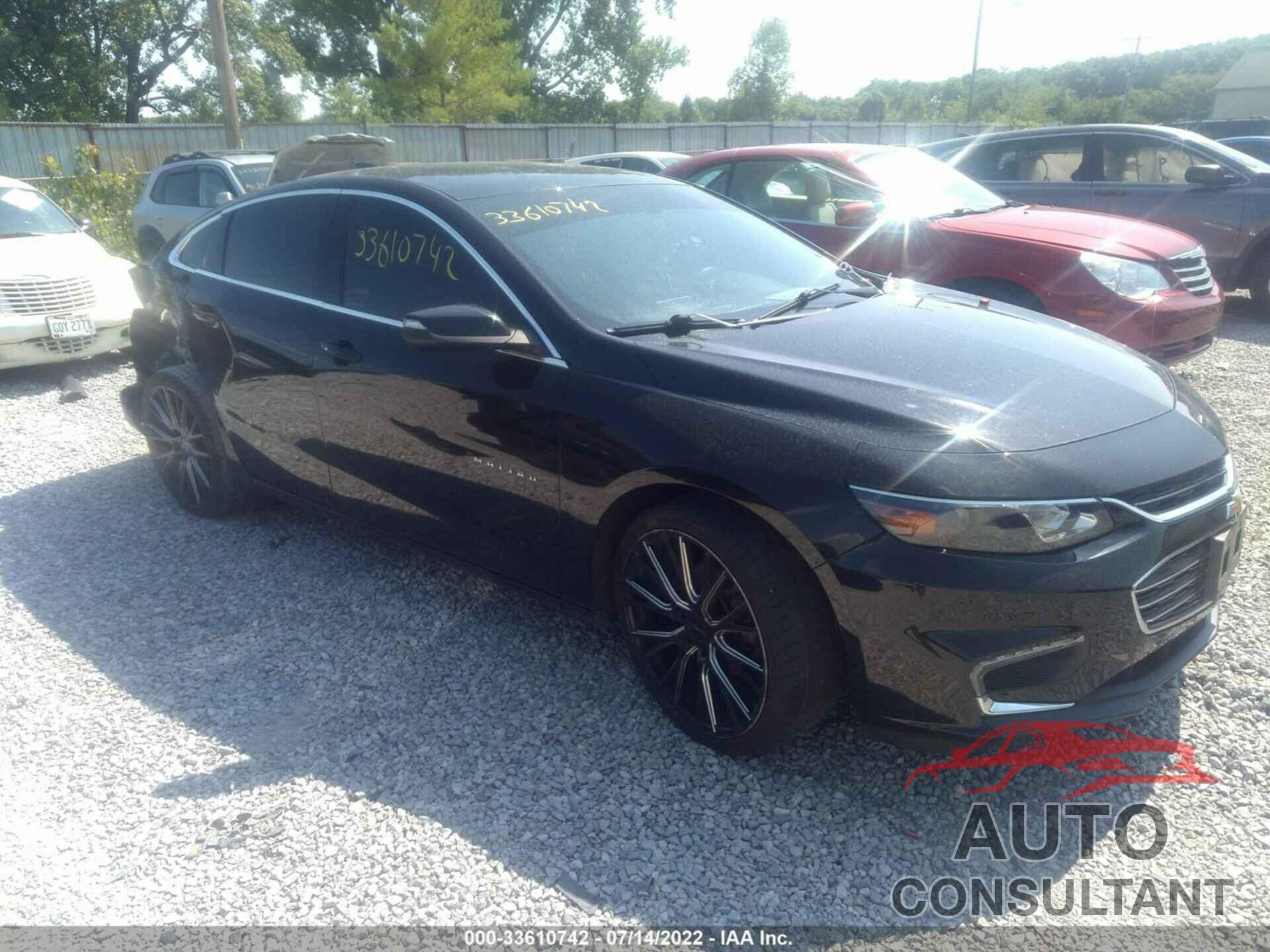 CHEVROLET MALIBU 2017 - 1G1ZE5ST1HF109212