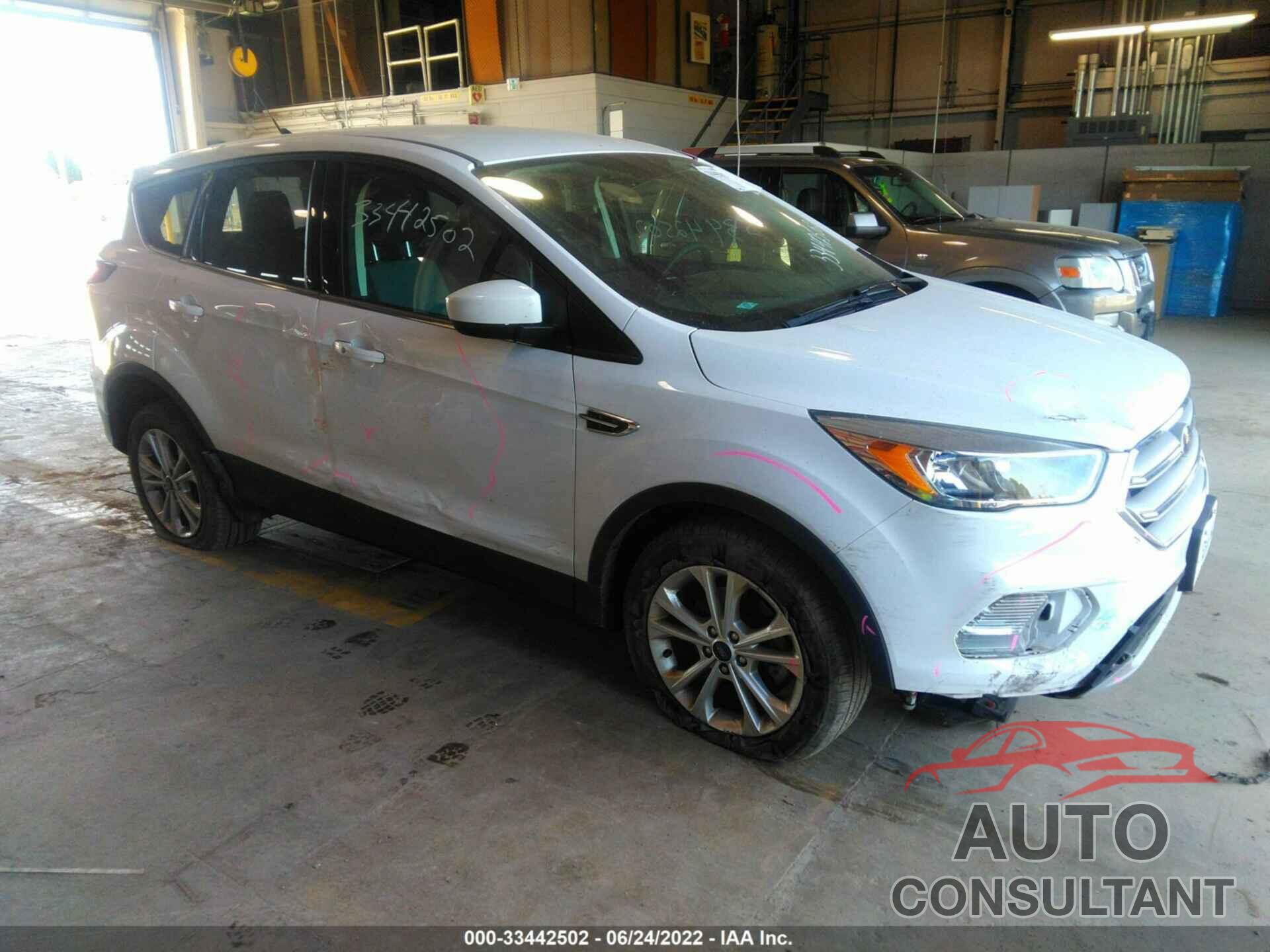 FORD ESCAPE 2019 - 1FMCU0GD6KUA16995