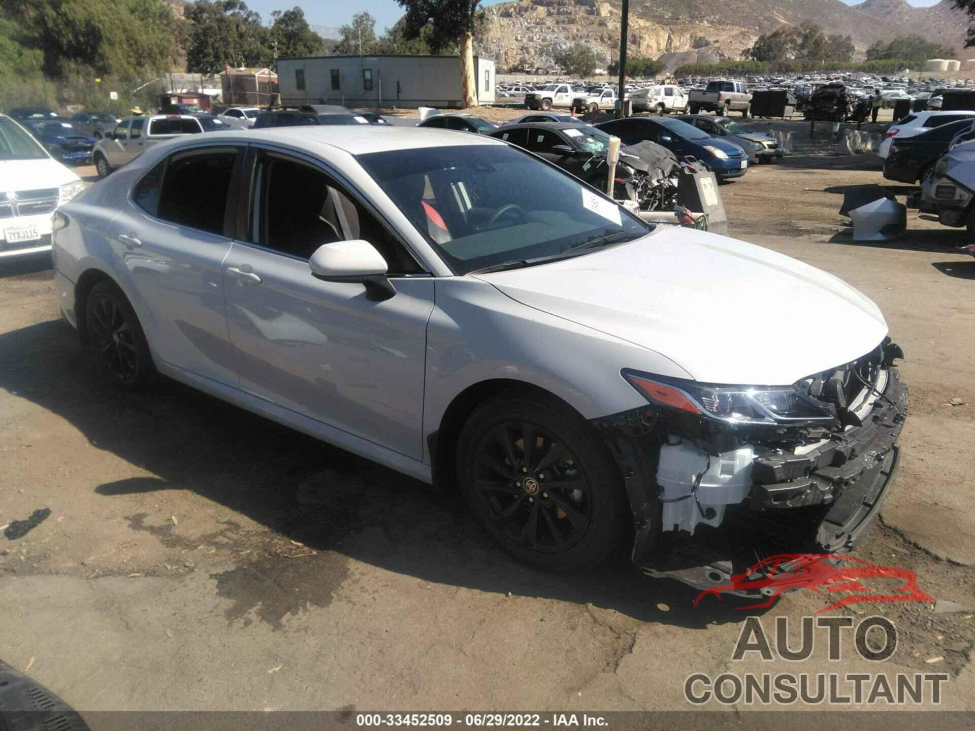TOYOTA CAMRY 2022 - 4T1C11AK6NU001309