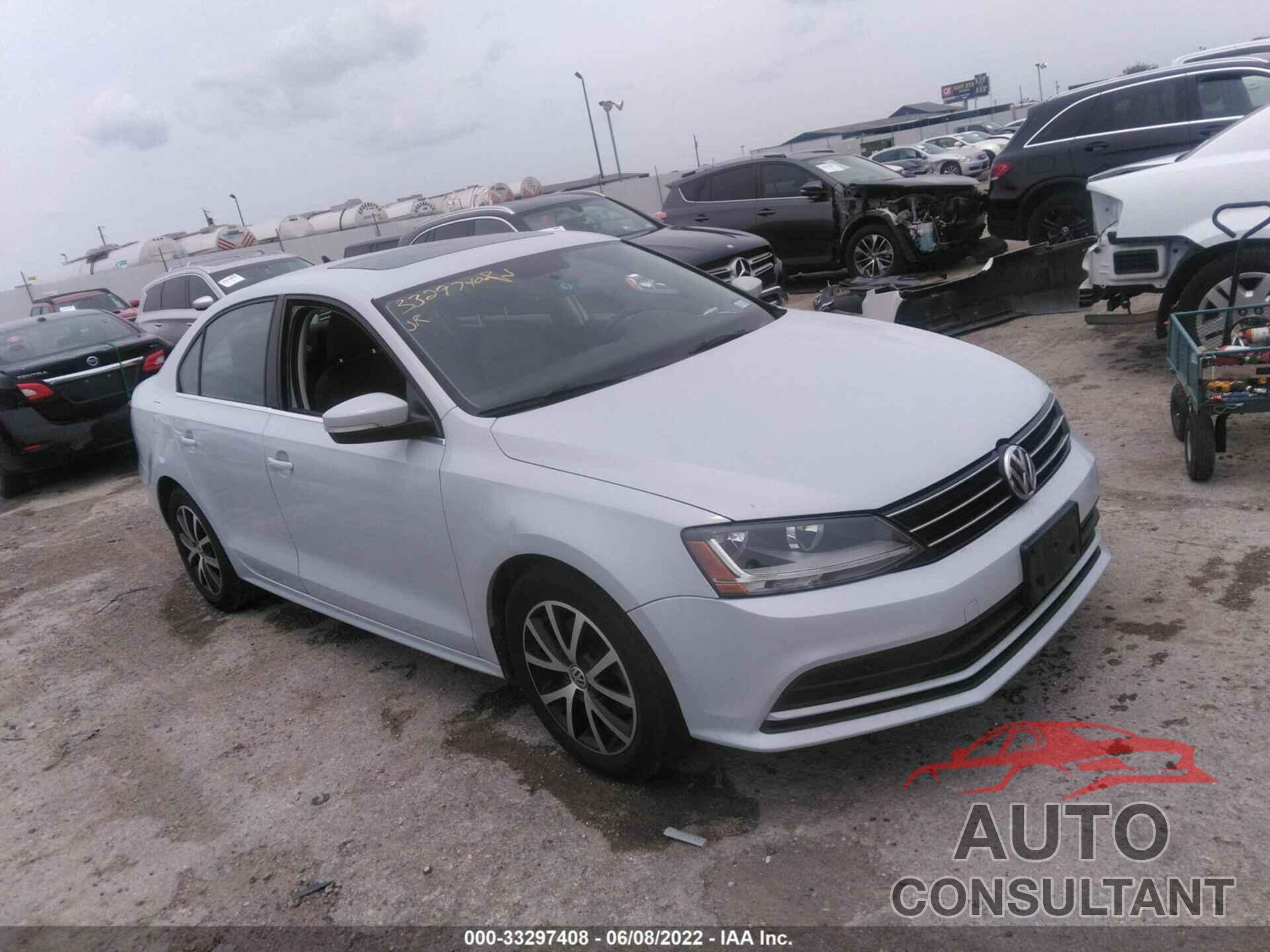 VOLKSWAGEN JETTA 2017 - 3VWDB7AJ4HM327731