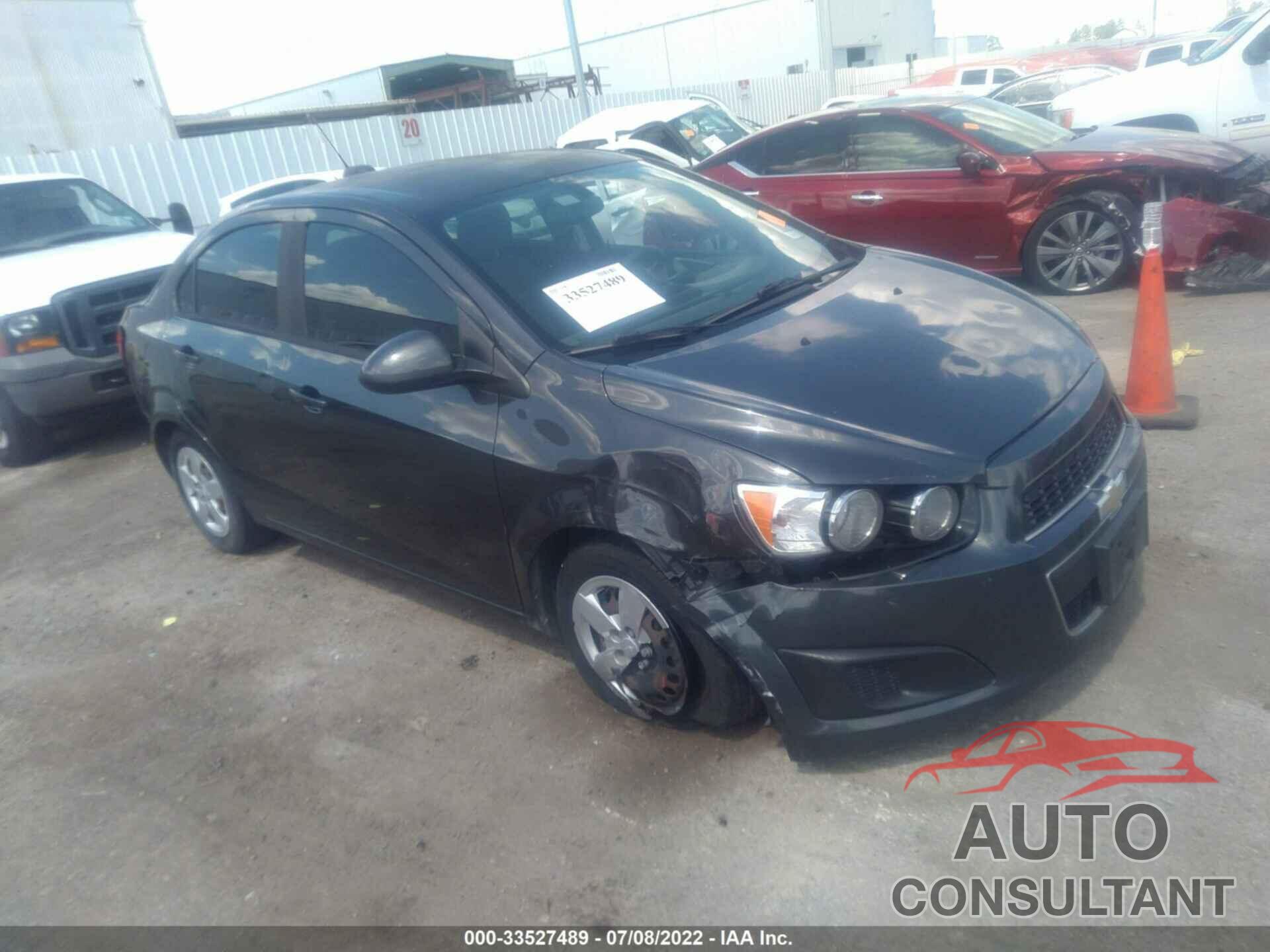 CHEVROLET SONIC 2016 - 1G1JA5SH5G4110927