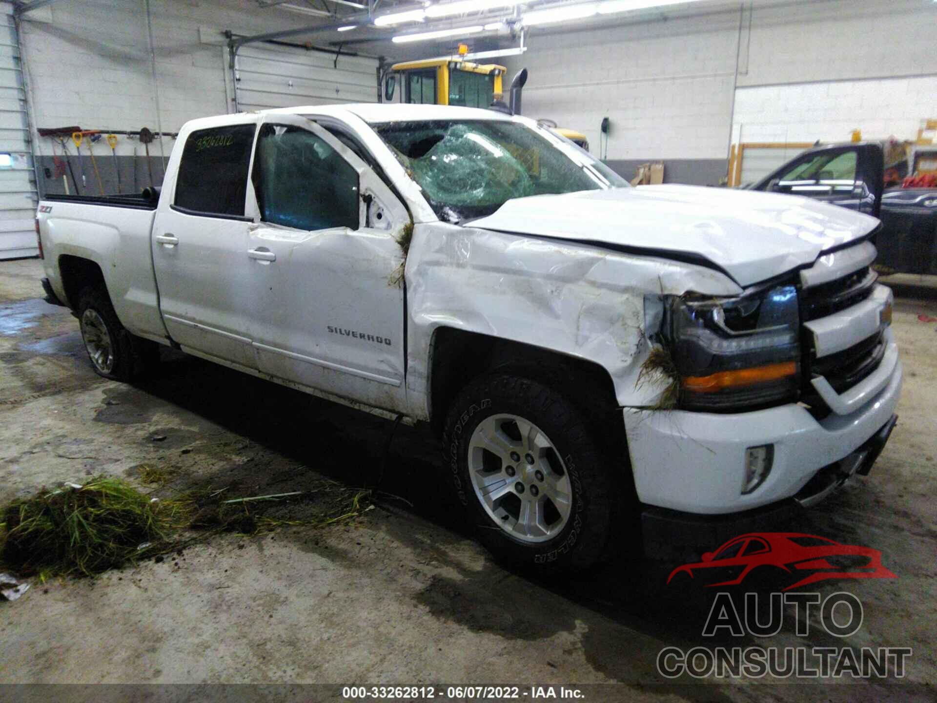 CHEVROLET SILVERADO 1500 2017 - 1GCUKREC0HF225210