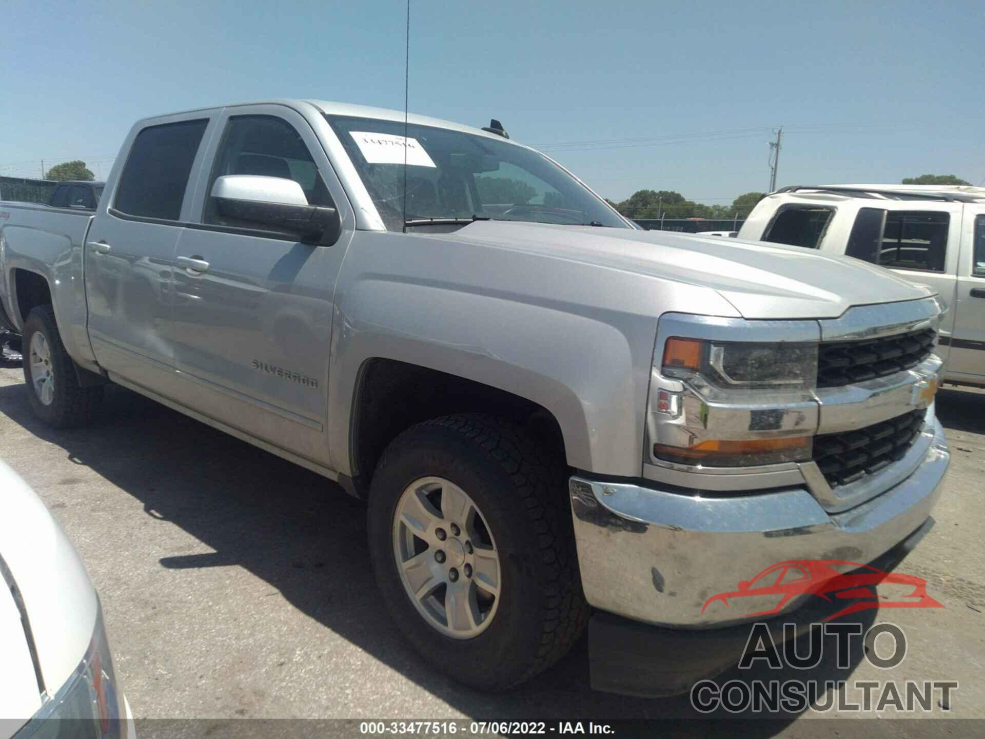 CHEVROLET SILVERADO 1500 2018 - 3GCUKREH8JG183689