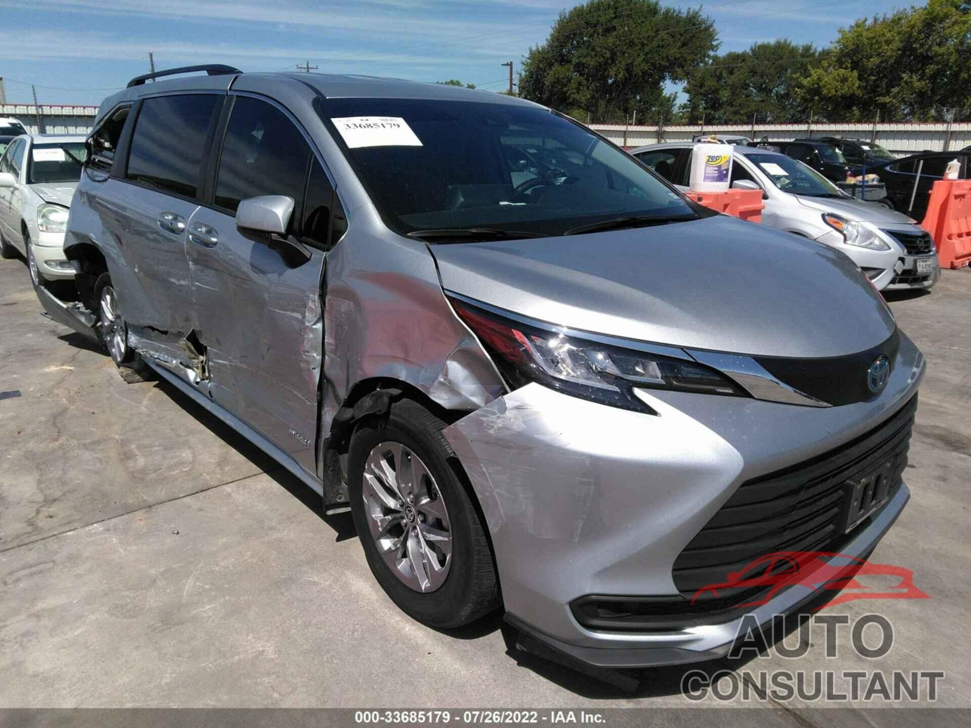 TOYOTA SIENNA 2021 - 5TDKRKEC4MS057334