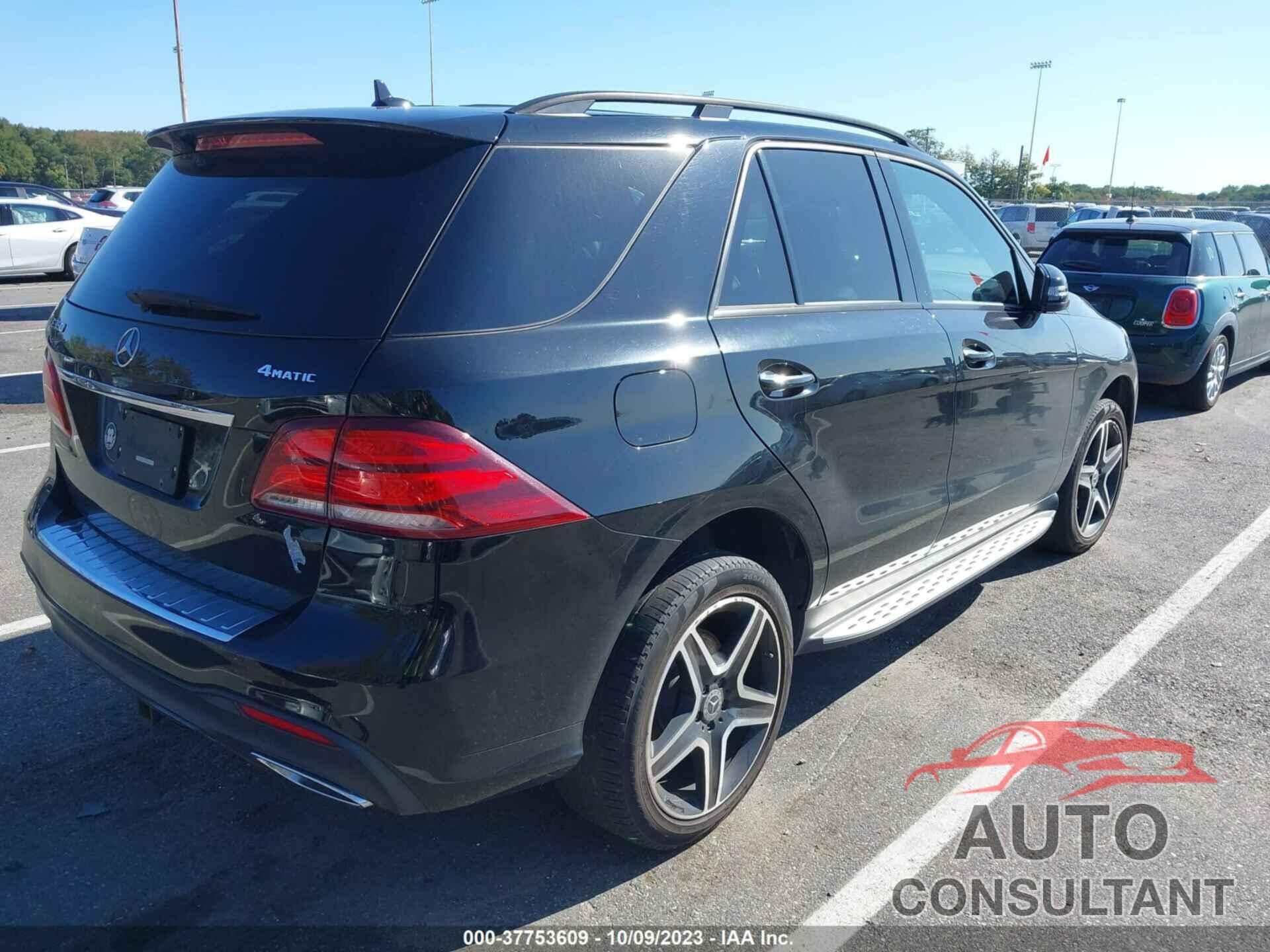 MERCEDES-BENZ GLE 2018 - 4JGDA5HB5JB152911