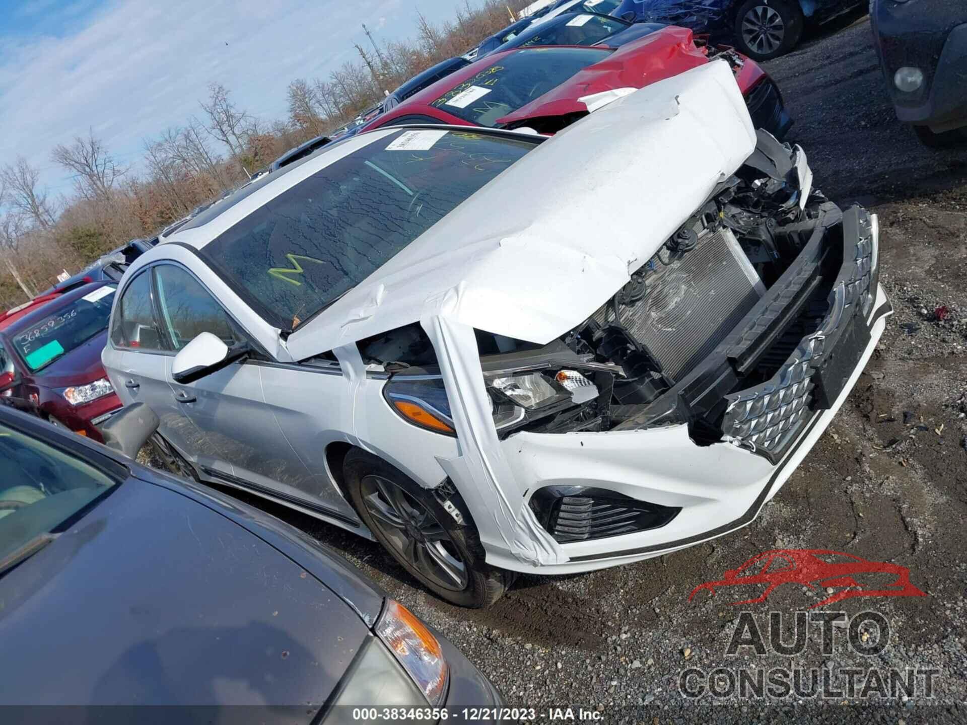 HYUNDAI SONATA 2018 - 5NPE34AF3JH654096