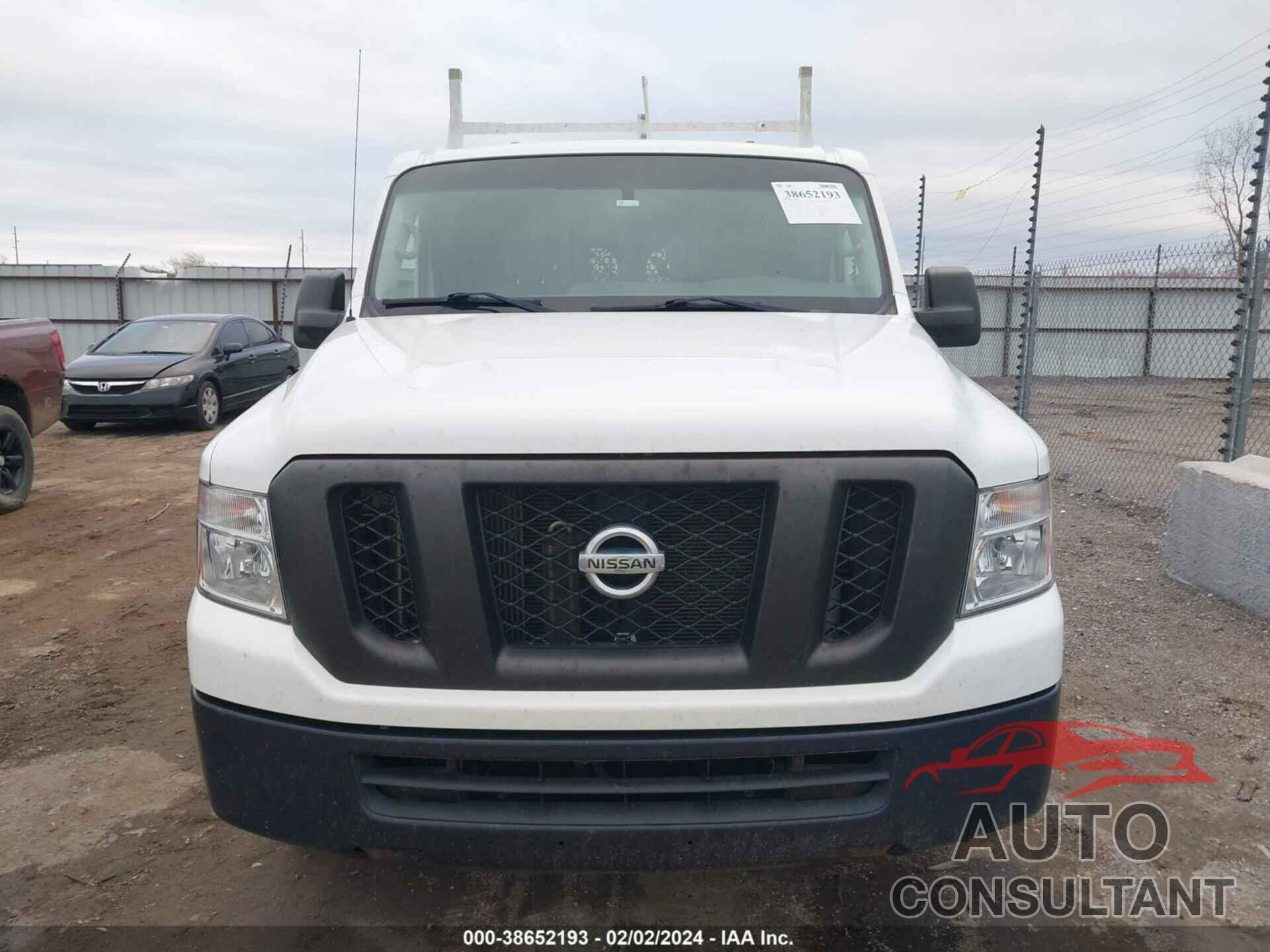 NISSAN NV CARGO NV1500 2018 - 1N6BF0KM8JN818455