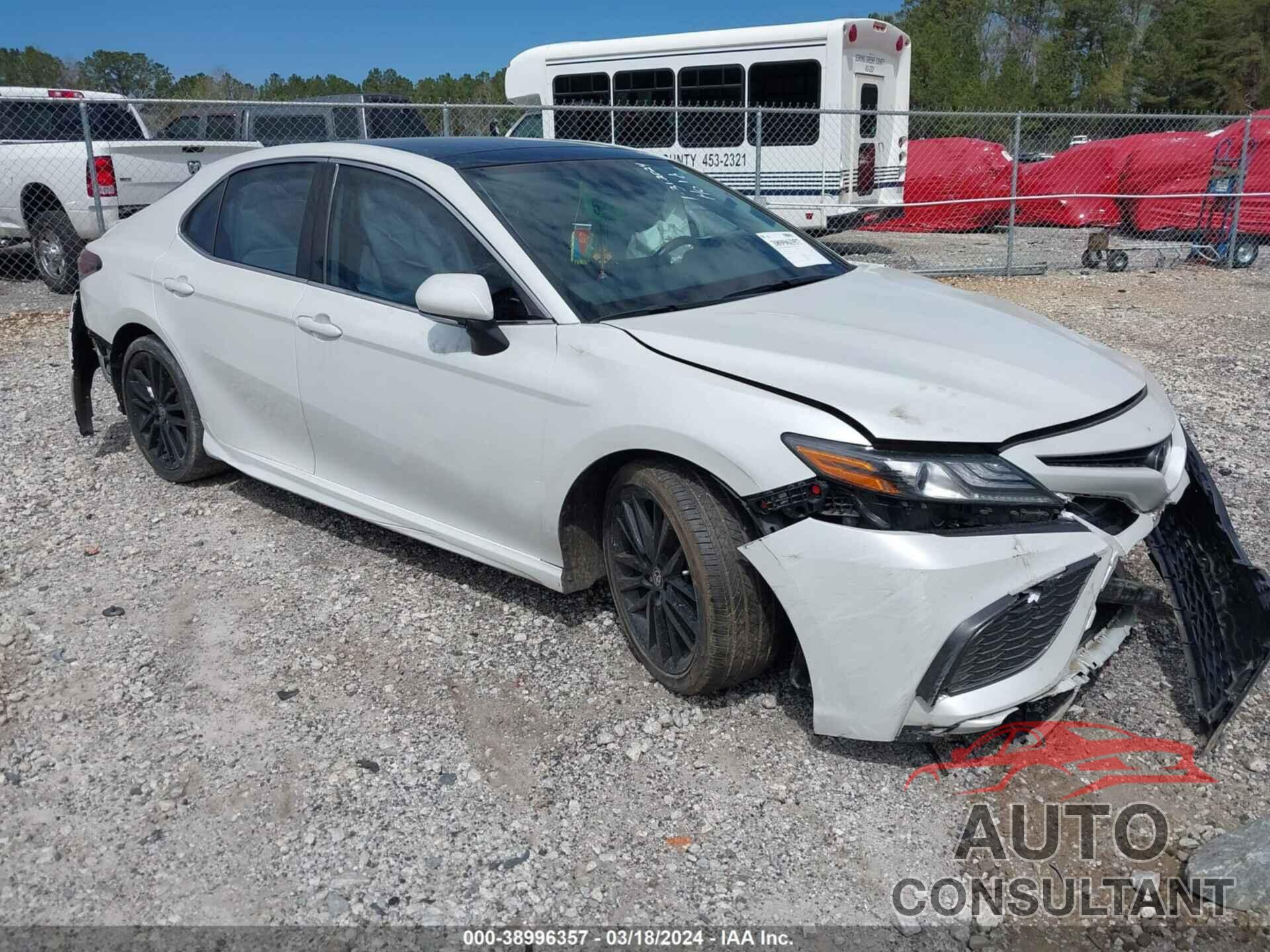 TOYOTA CAMRY 2021 - 4T1K61AK0MU535658