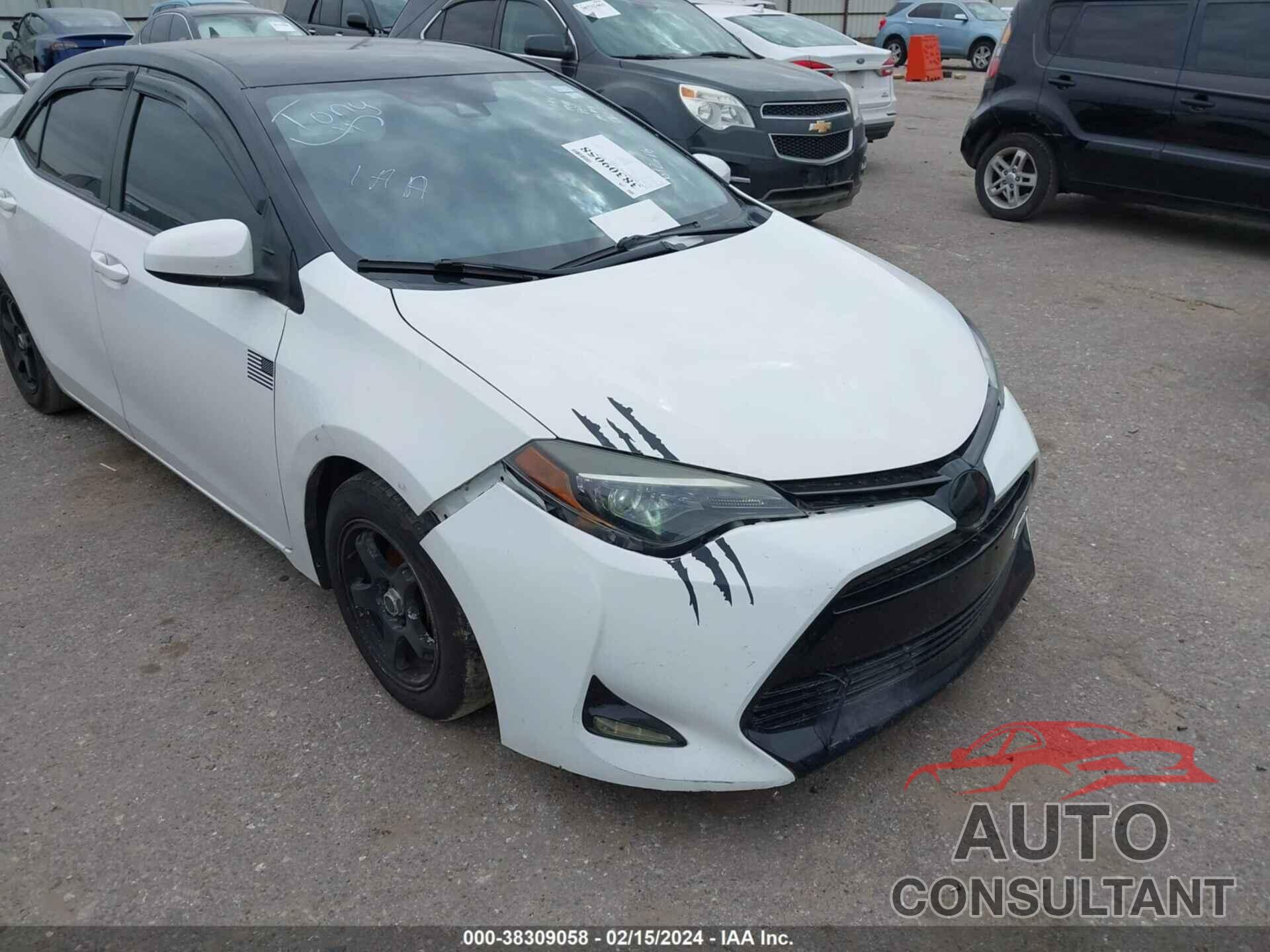 TOYOTA COROLLA 2017 - 5YFBURHE2HP672676