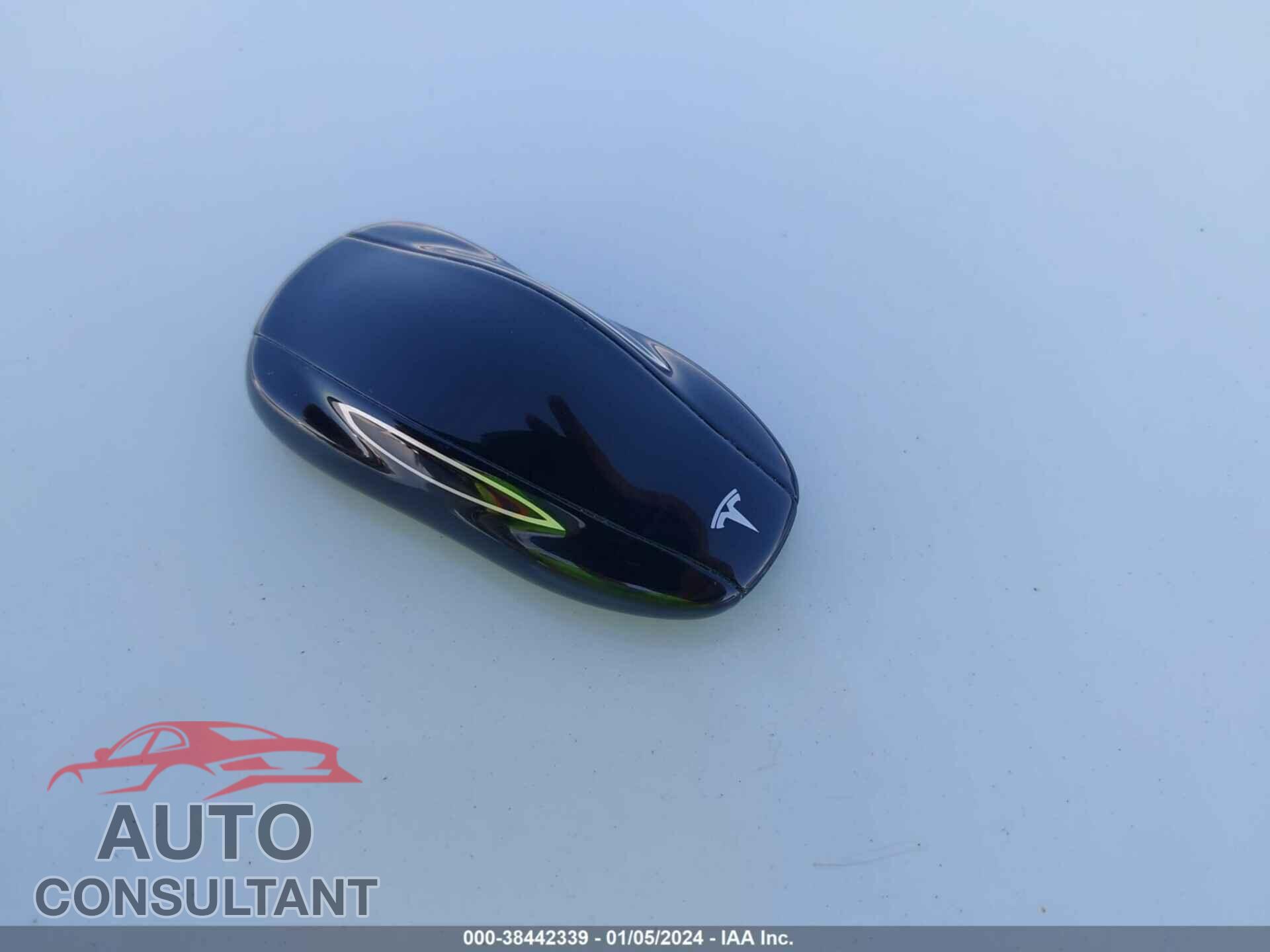 TESLA MODEL S 2019 - 5YJSA1E47KF330178