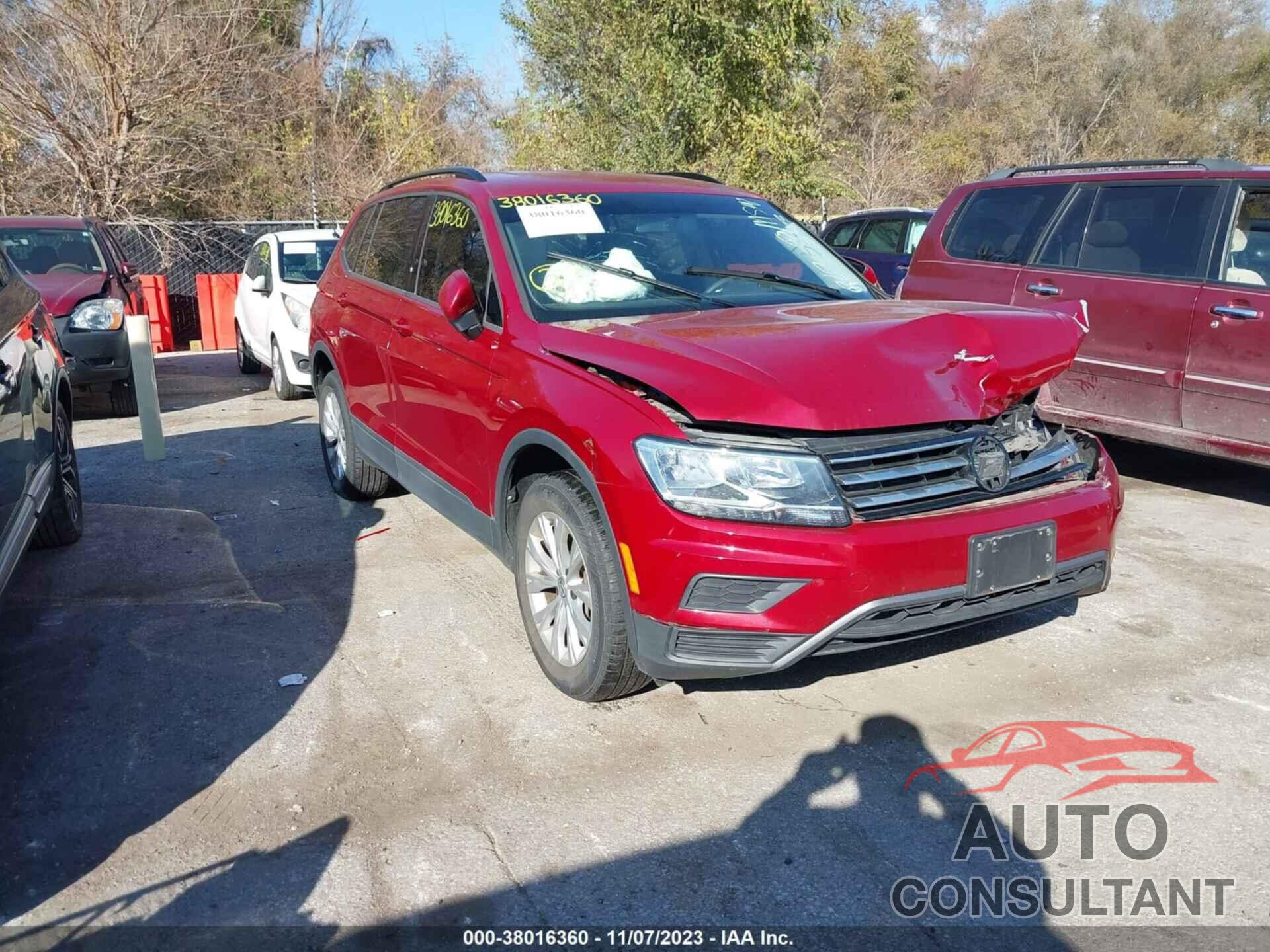 VOLKSWAGEN TIGUAN 2019 - 3VV0B7AX0KM135768