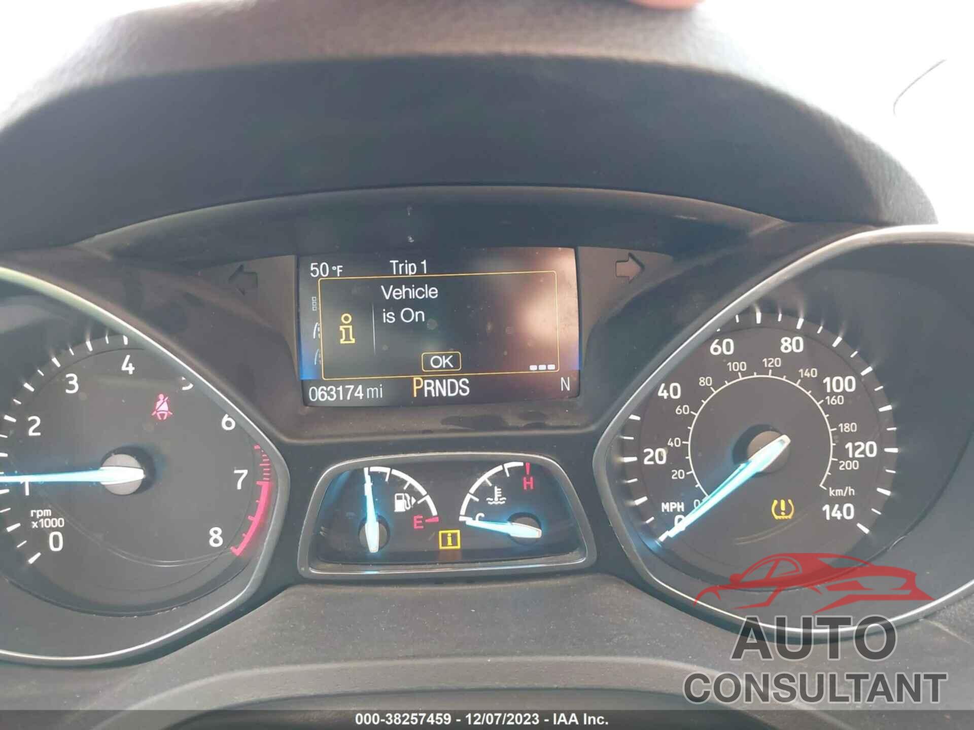 FORD ESCAPE 2018 - 1FMCU0F70JUD60669