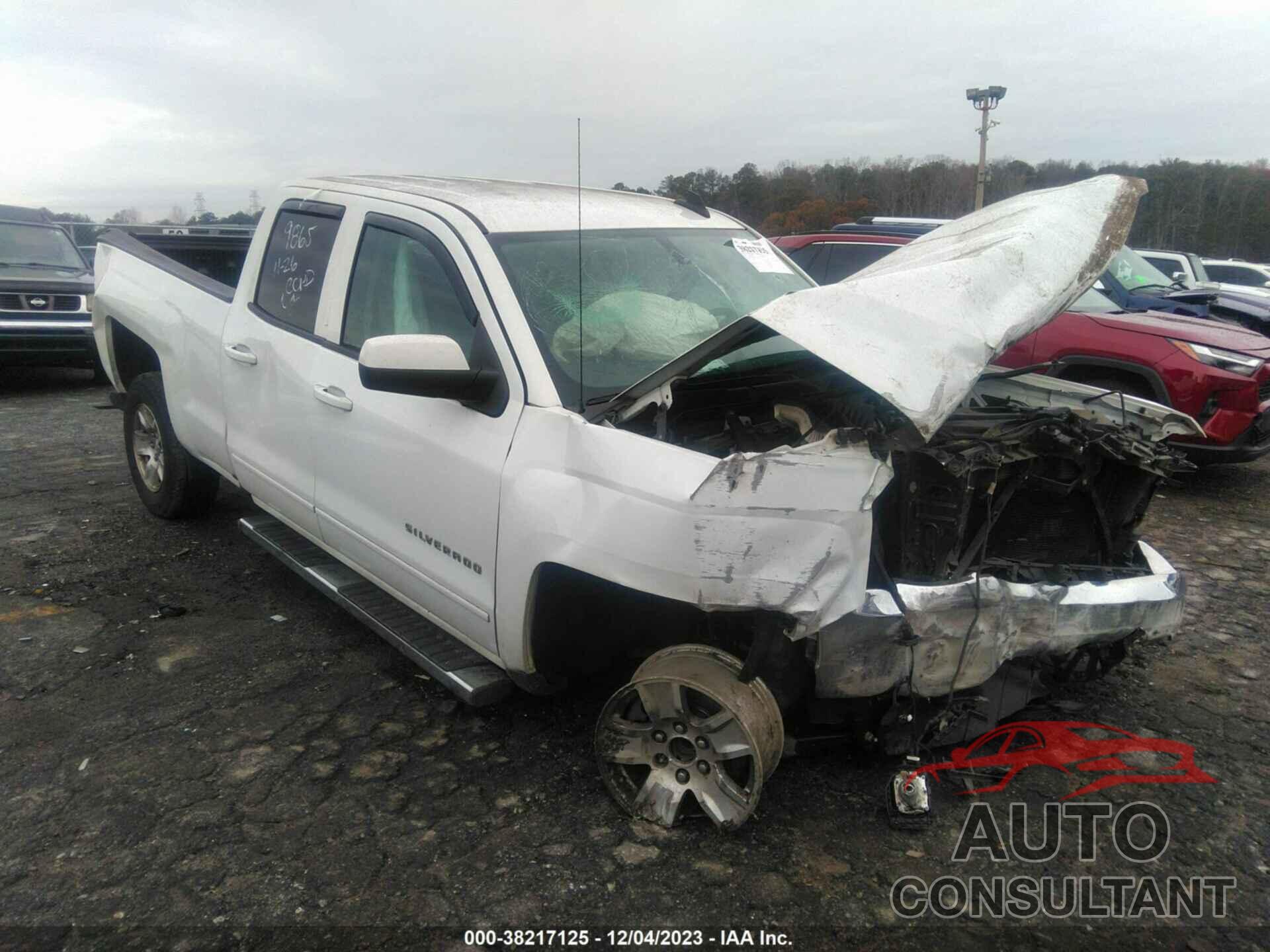 CHEVROLET SILVERADO 2018 - 1GCRCREH4JZ149865