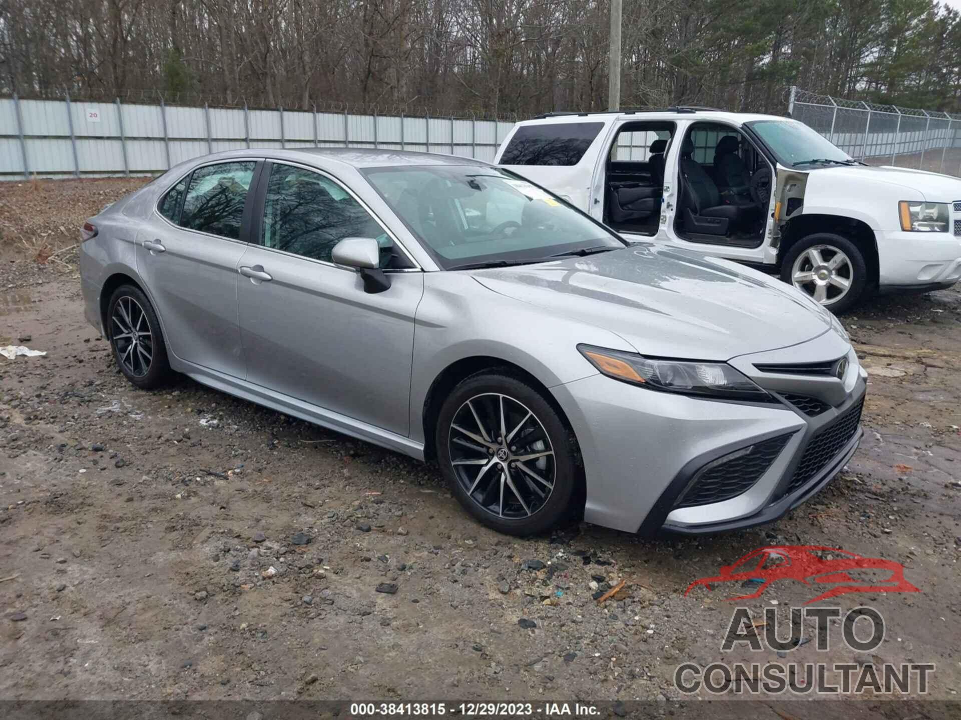 TOYOTA CAMRY 2023 - 4T1G11AK2PU102268
